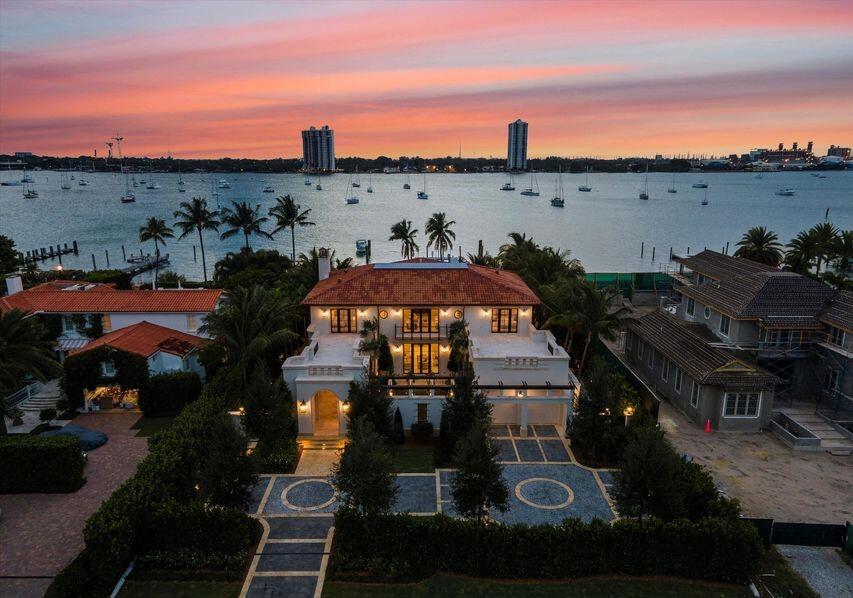 1260 N Lake, Palm Beach FL 33480