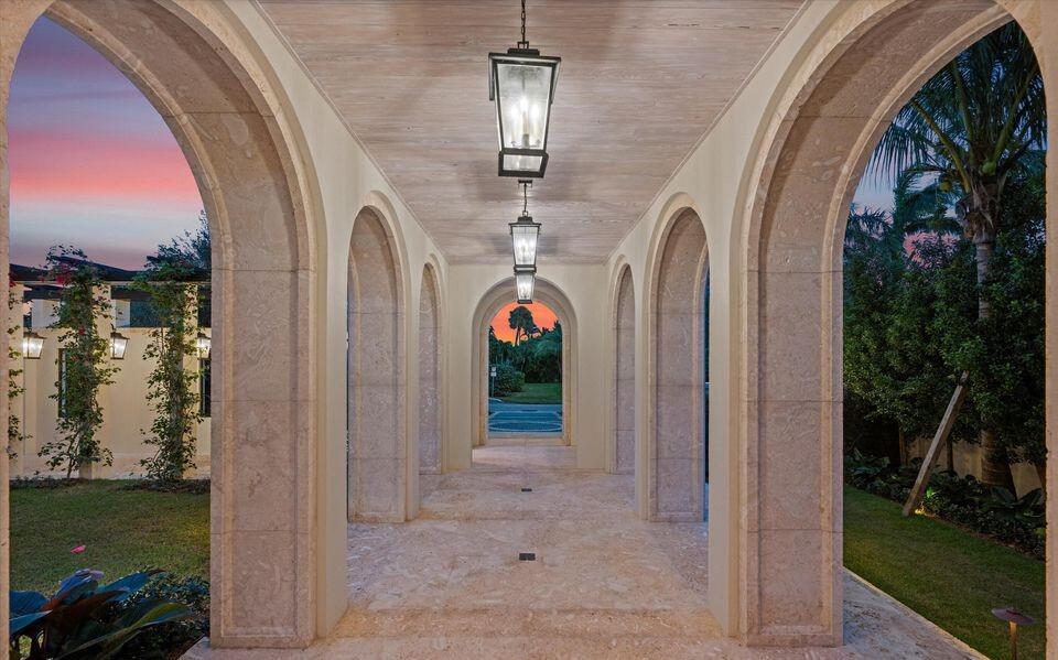 1260 N Lake, Palm Beach FL 33480