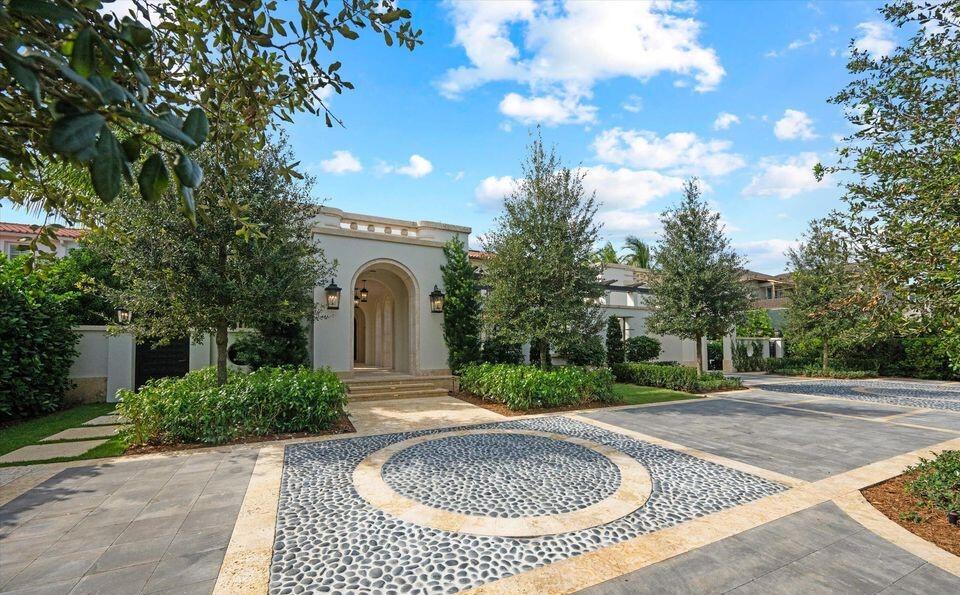 1260 N Lake, Palm Beach FL 33480