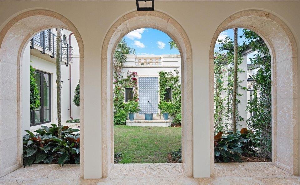 1260 N Lake, Palm Beach FL 33480