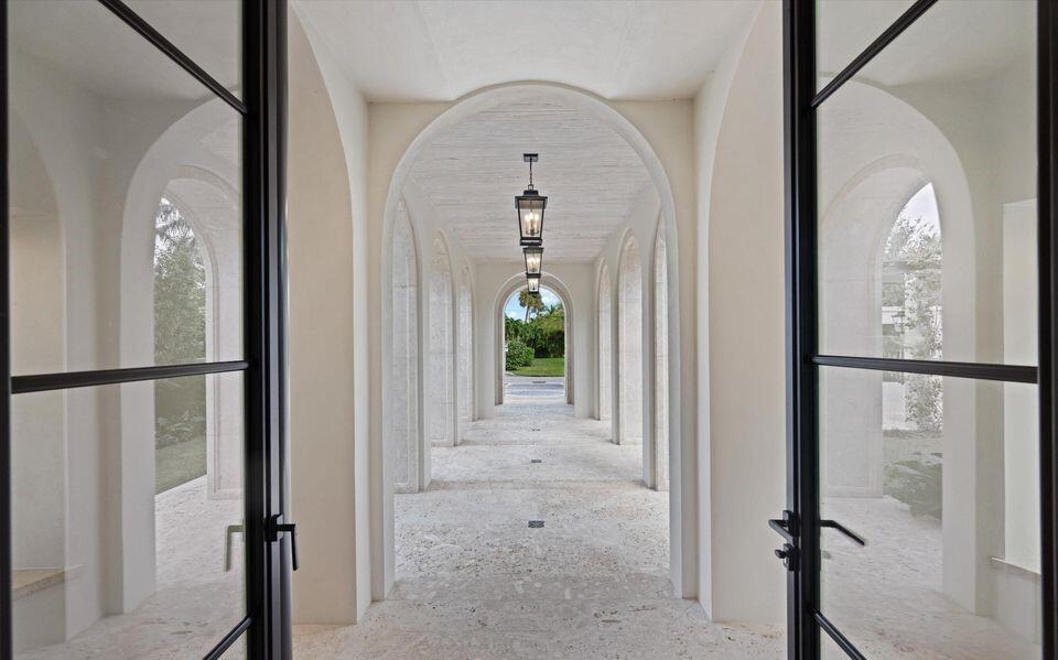 1260 N Lake, Palm Beach FL 33480