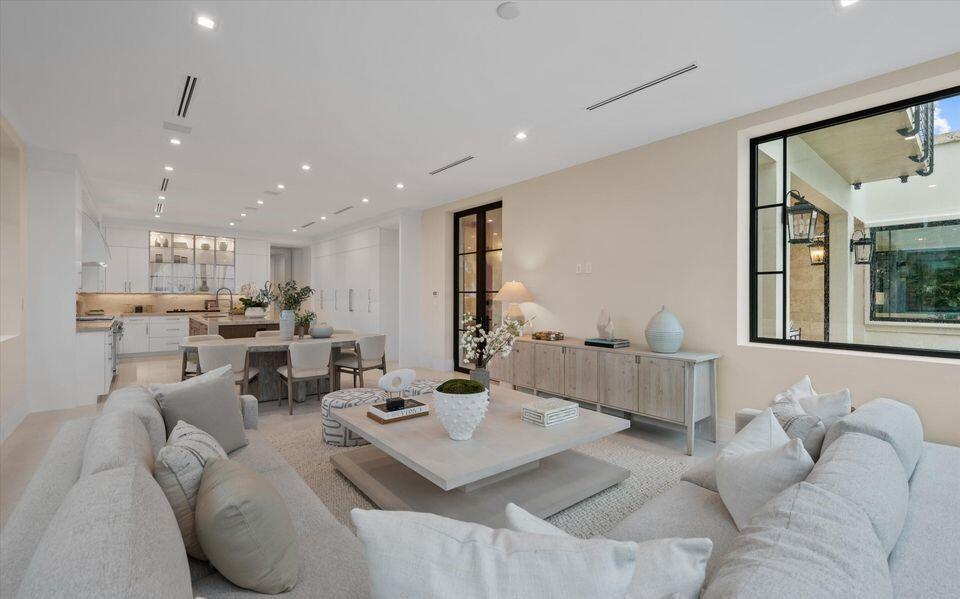 1260 N Lake, Palm Beach FL 33480