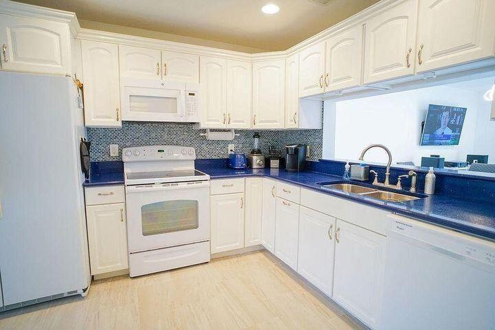 1511 Ocean Dunes Circle #1511, Jupiter FL 33477