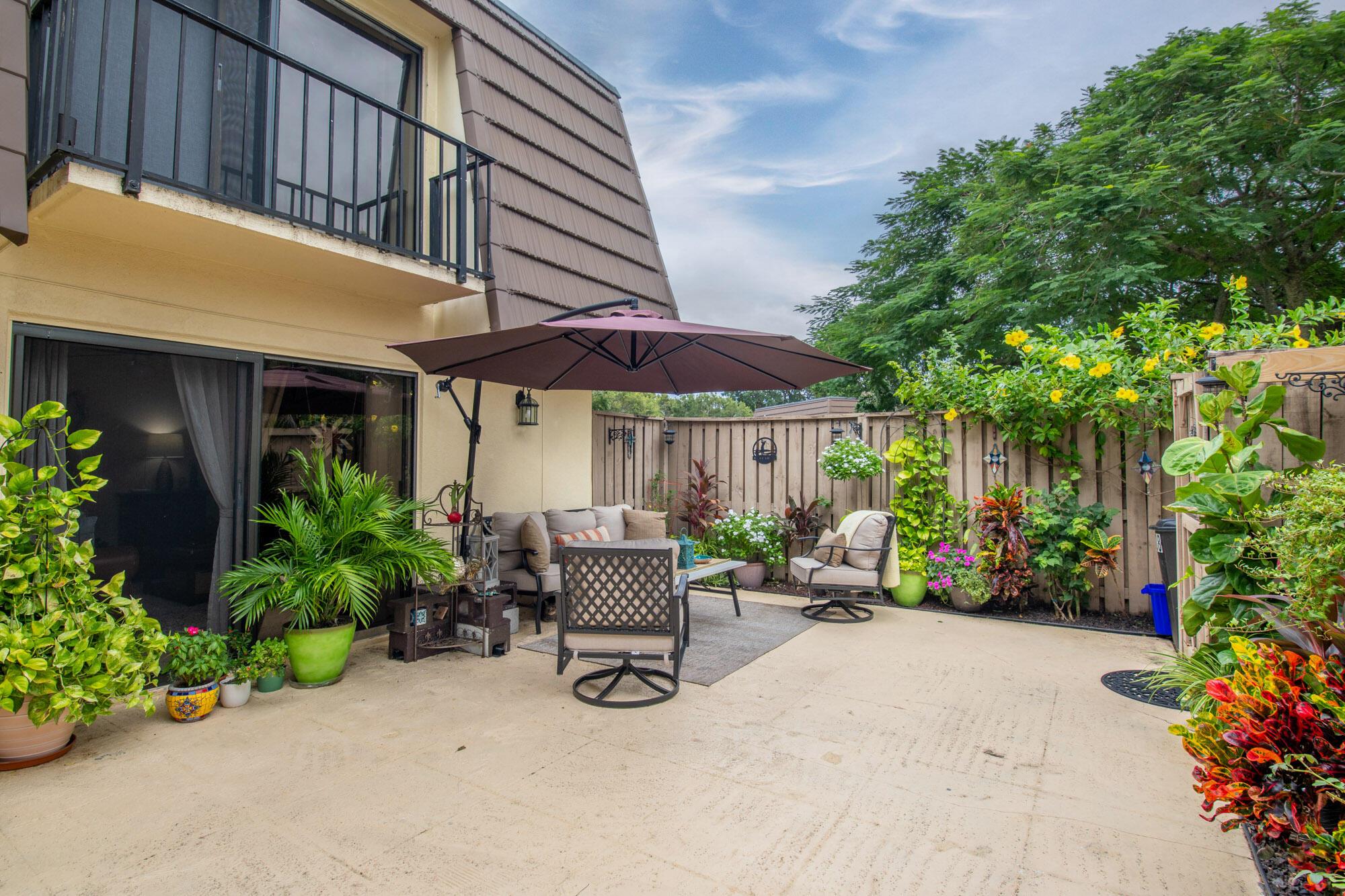 1208 12th Court, Palm Beach Gardens FL 33410