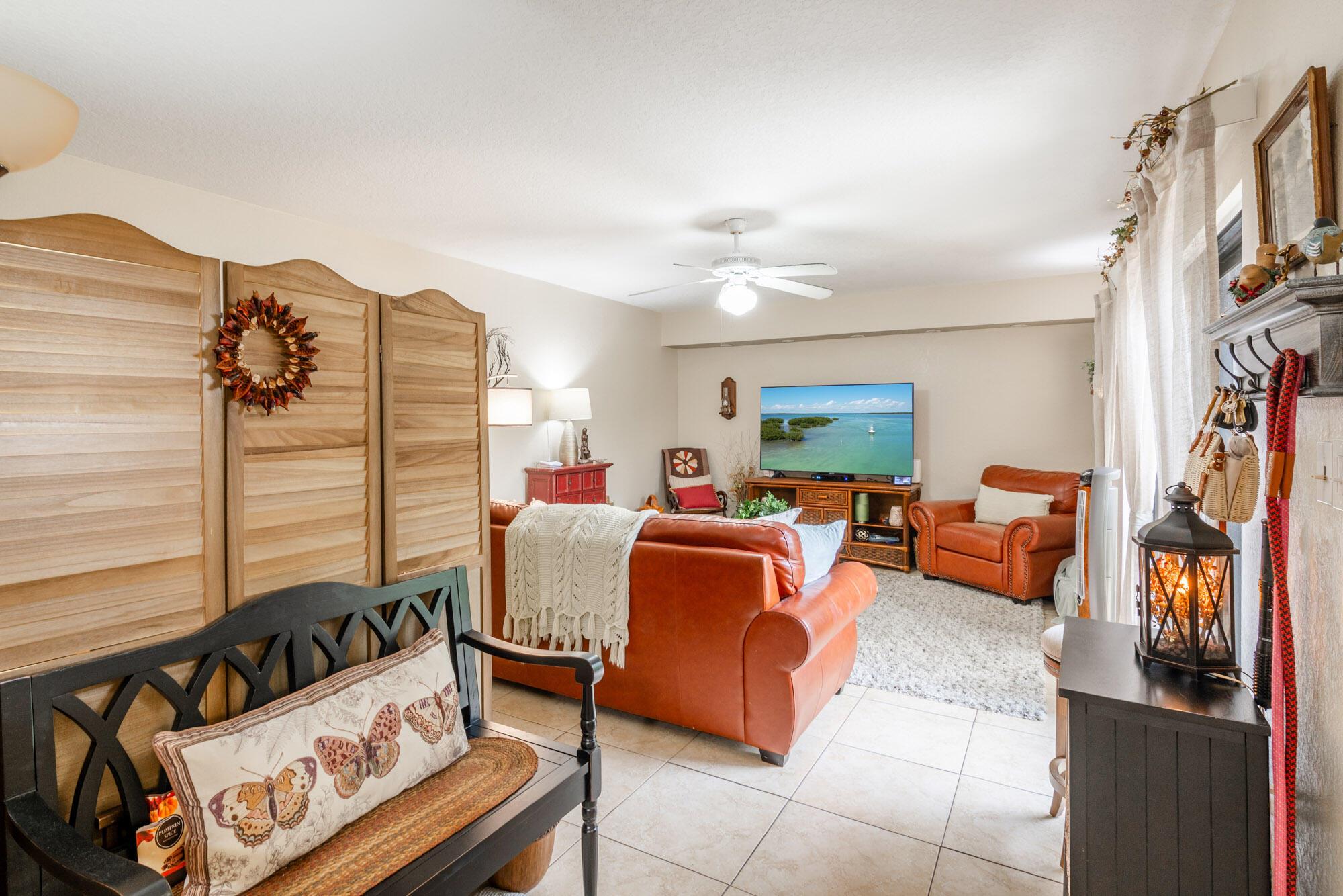 1208 12th Court, Palm Beach Gardens FL 33410