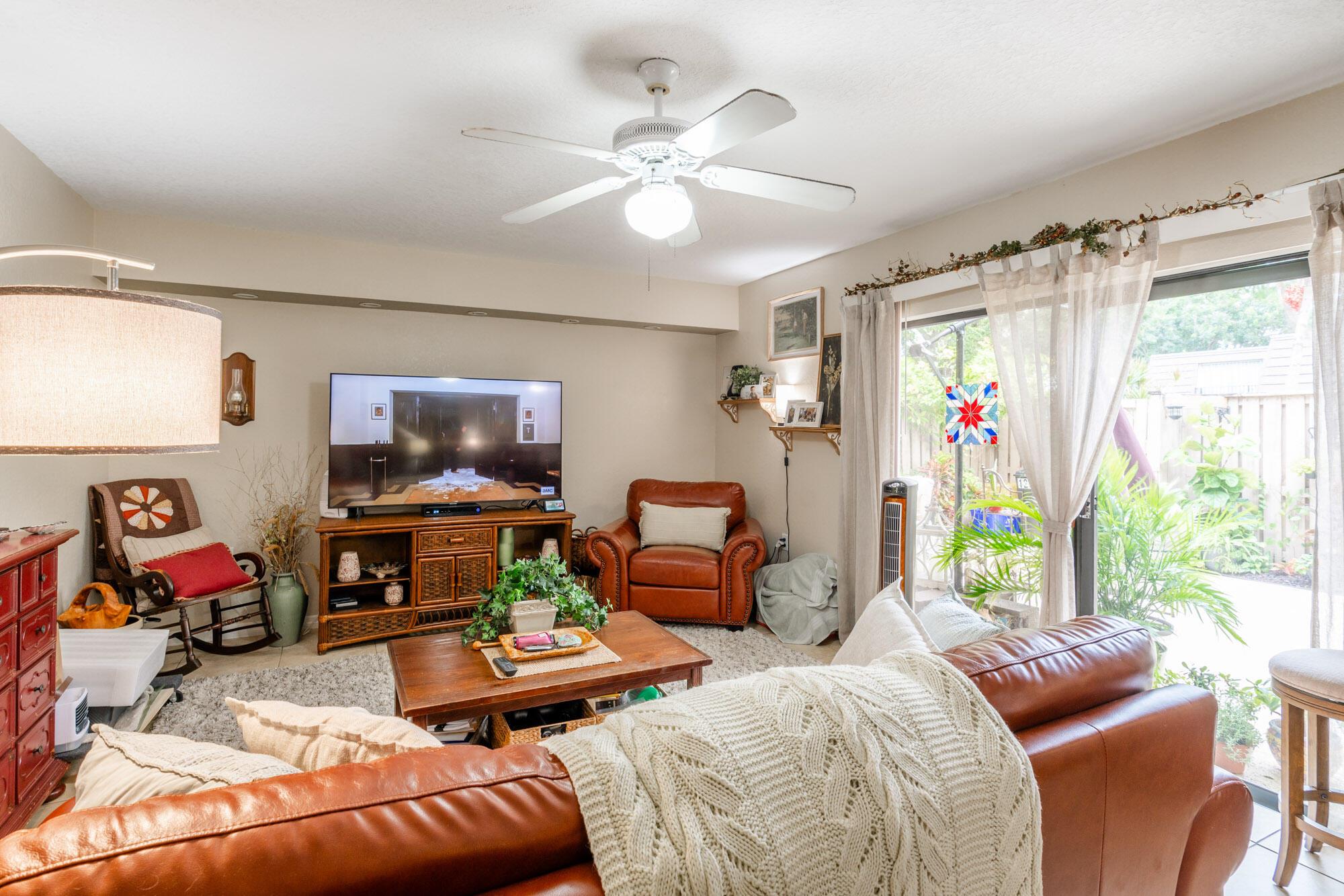 1208 12th Court, Palm Beach Gardens FL 33410