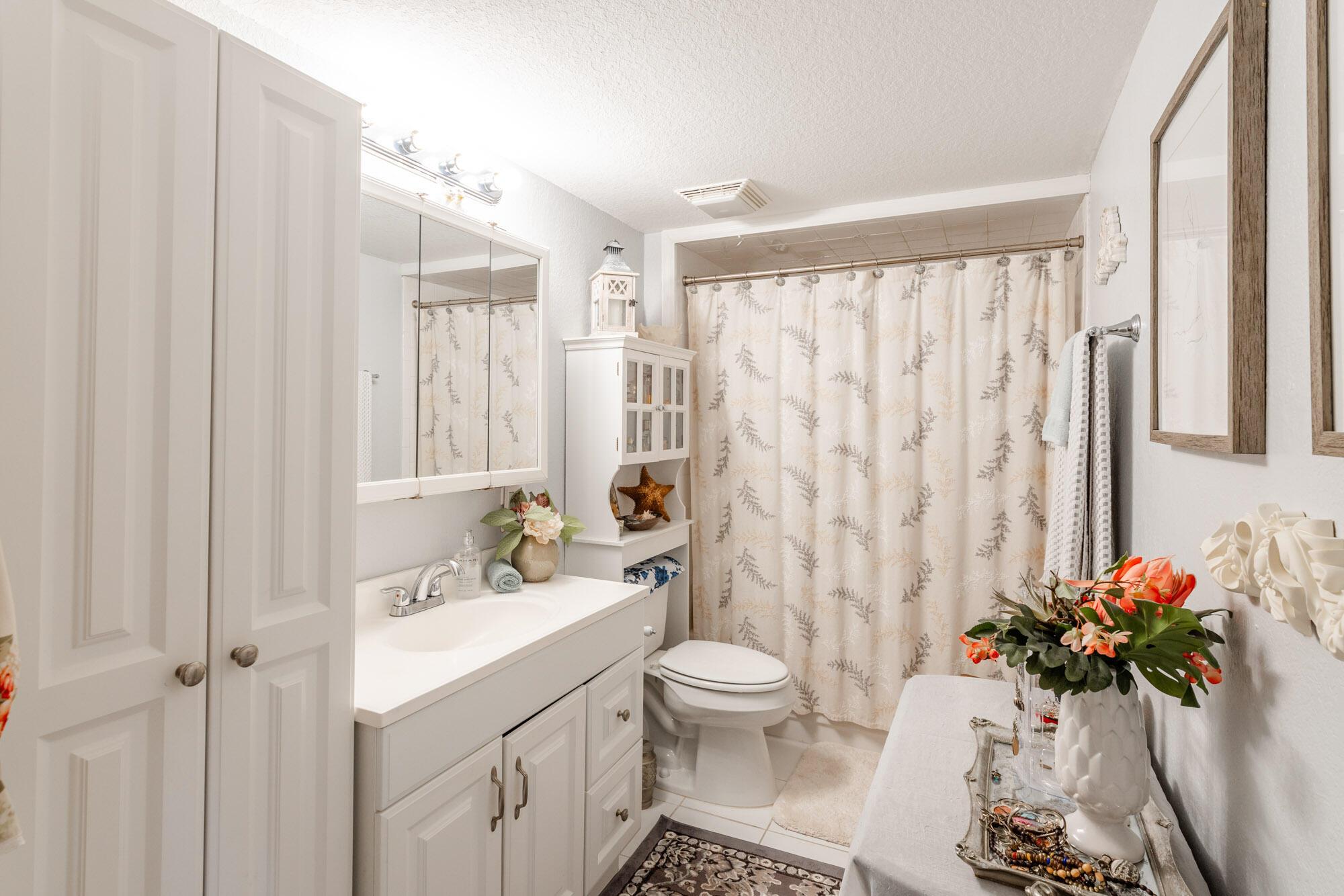 1208 12th Court, Palm Beach Gardens FL 33410