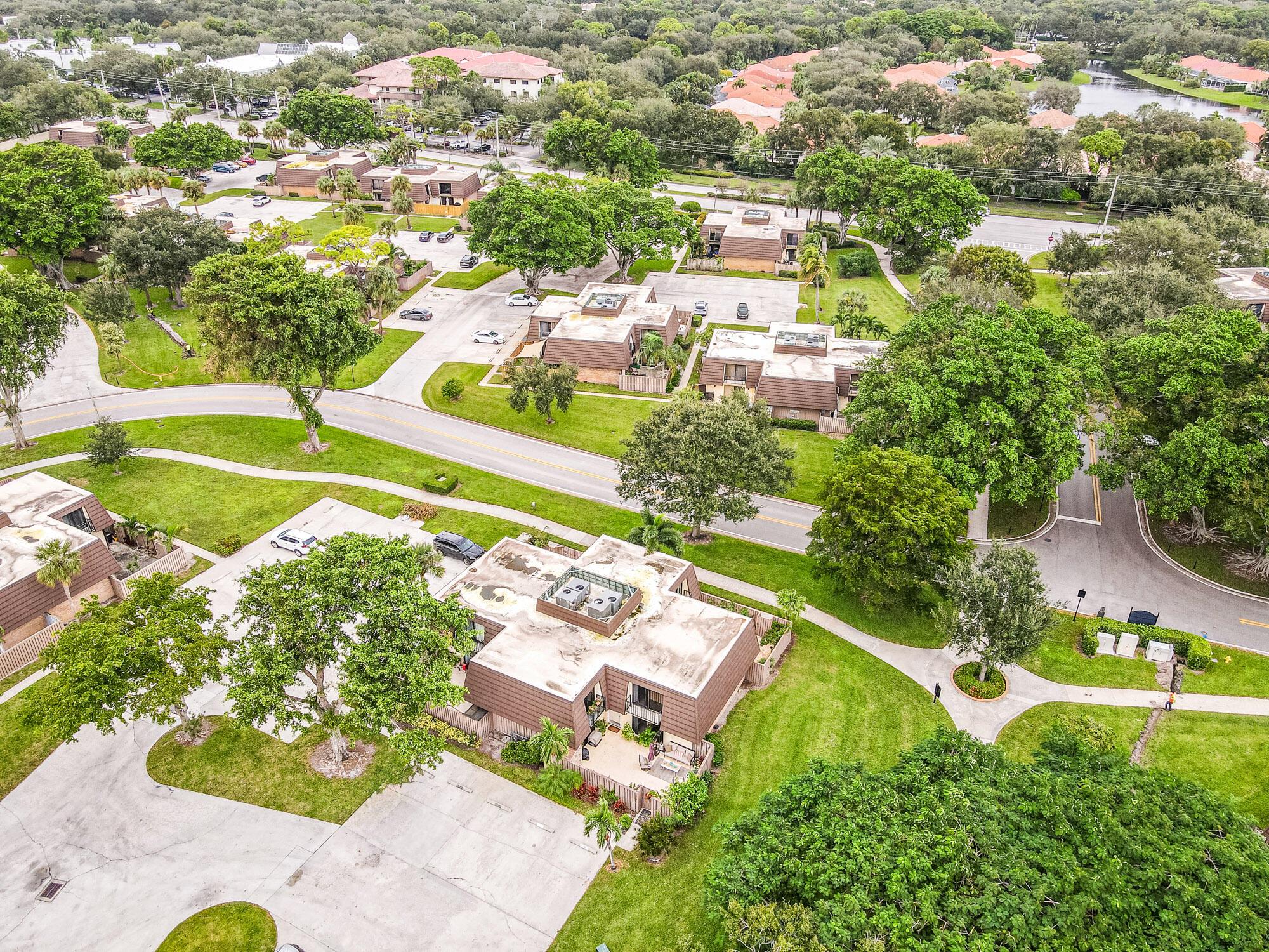 1208 12th Court, Palm Beach Gardens FL 33410