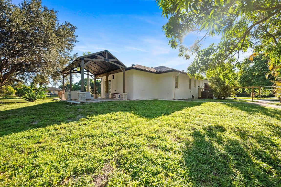 16710 75th, Palm Beach Gardens FL 33418