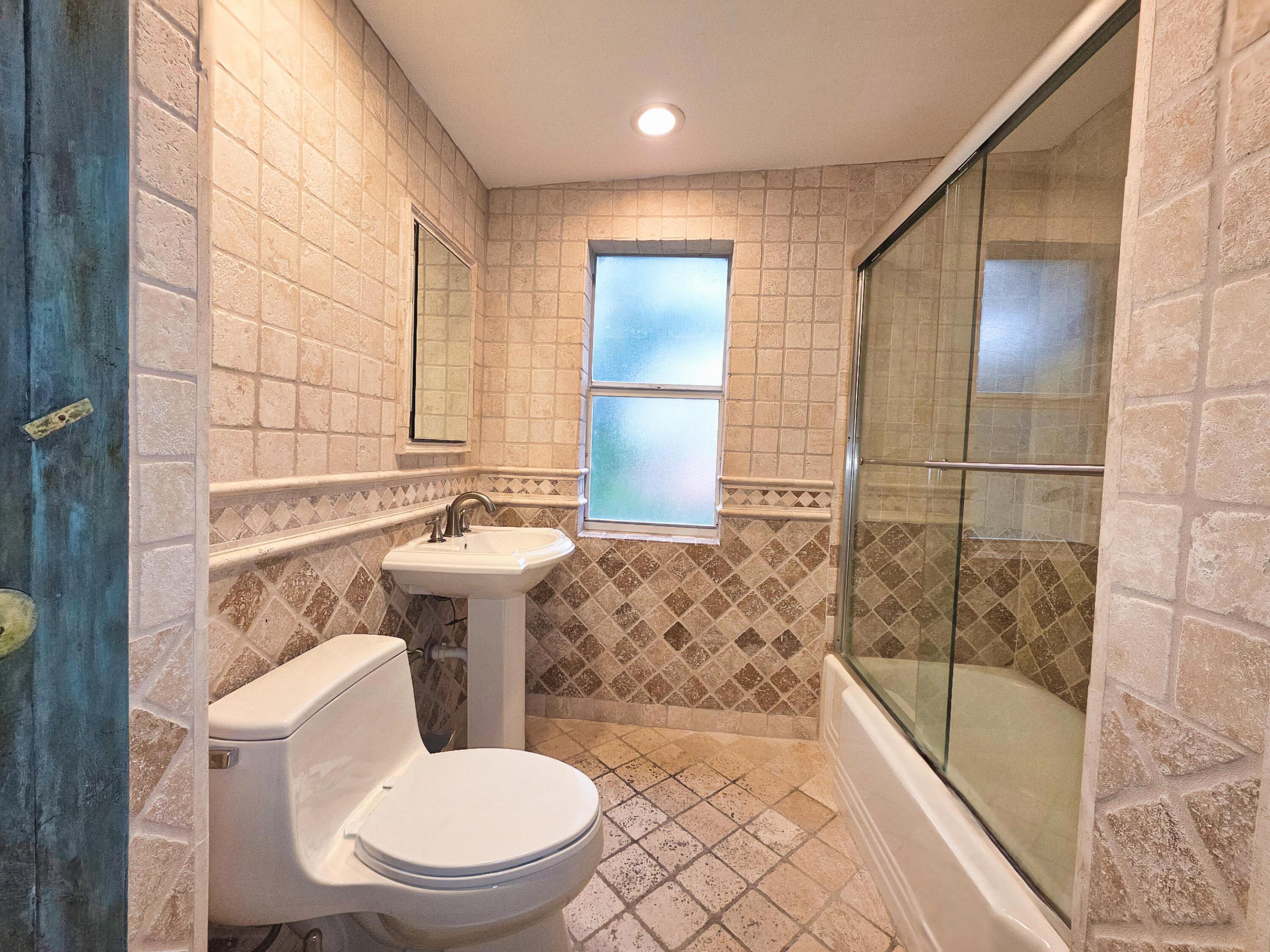 4200 N Surf, Hollywood FL 33019