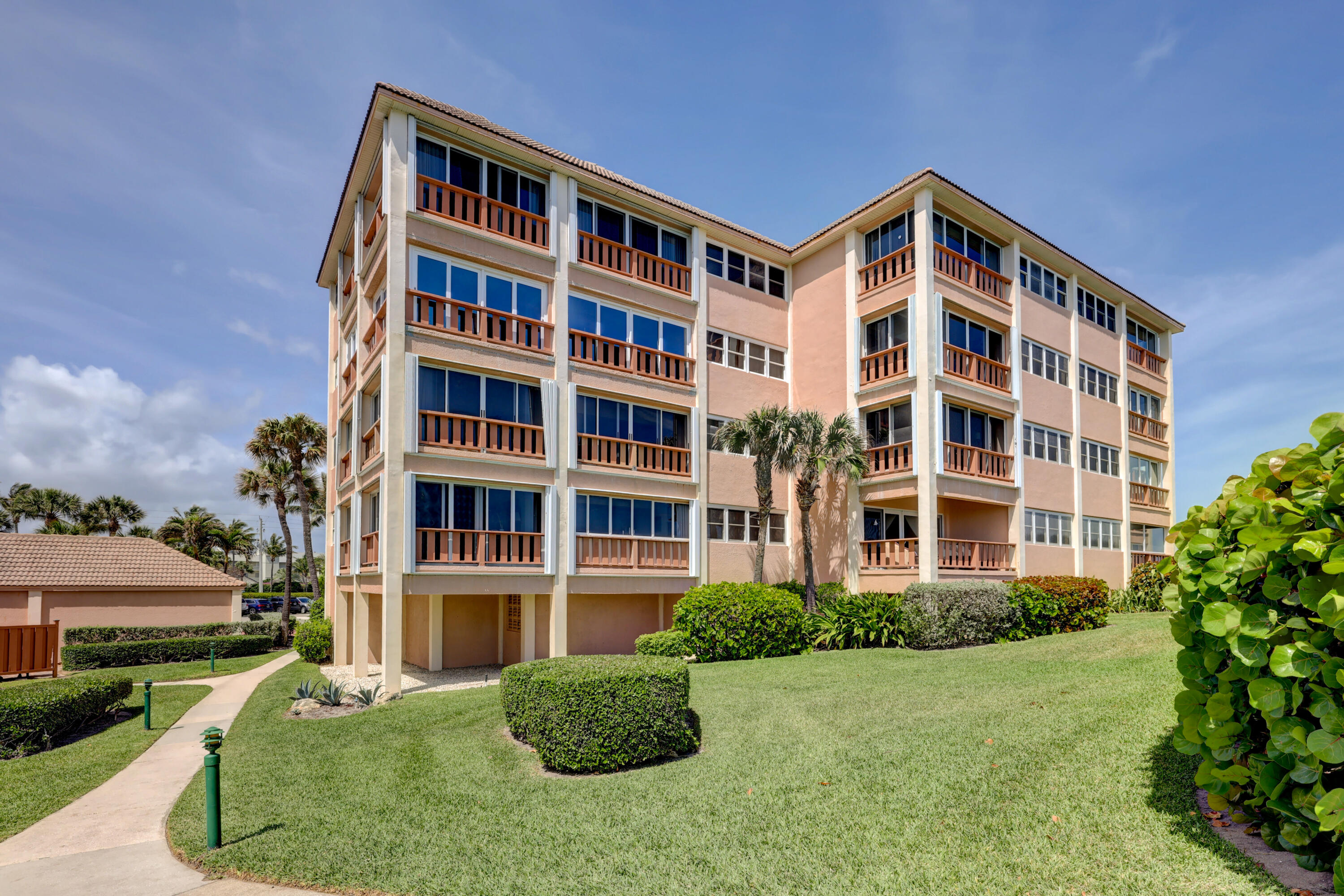 1555 NE Ocean #205, Stuart FL 34996