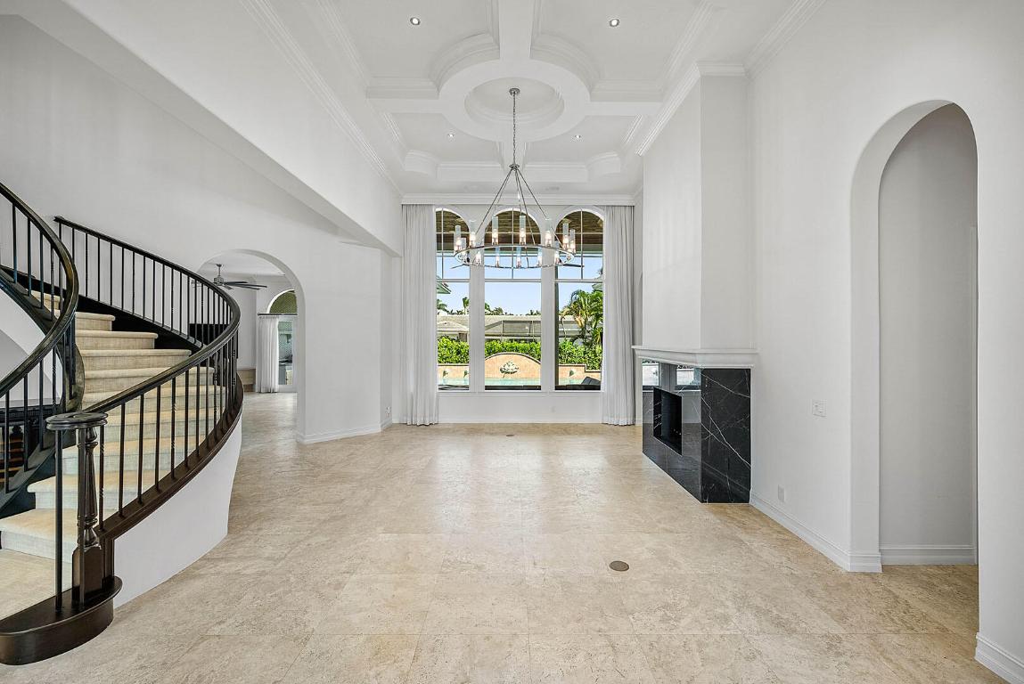 2124 W Maya Palm, Boca Raton FL 33432