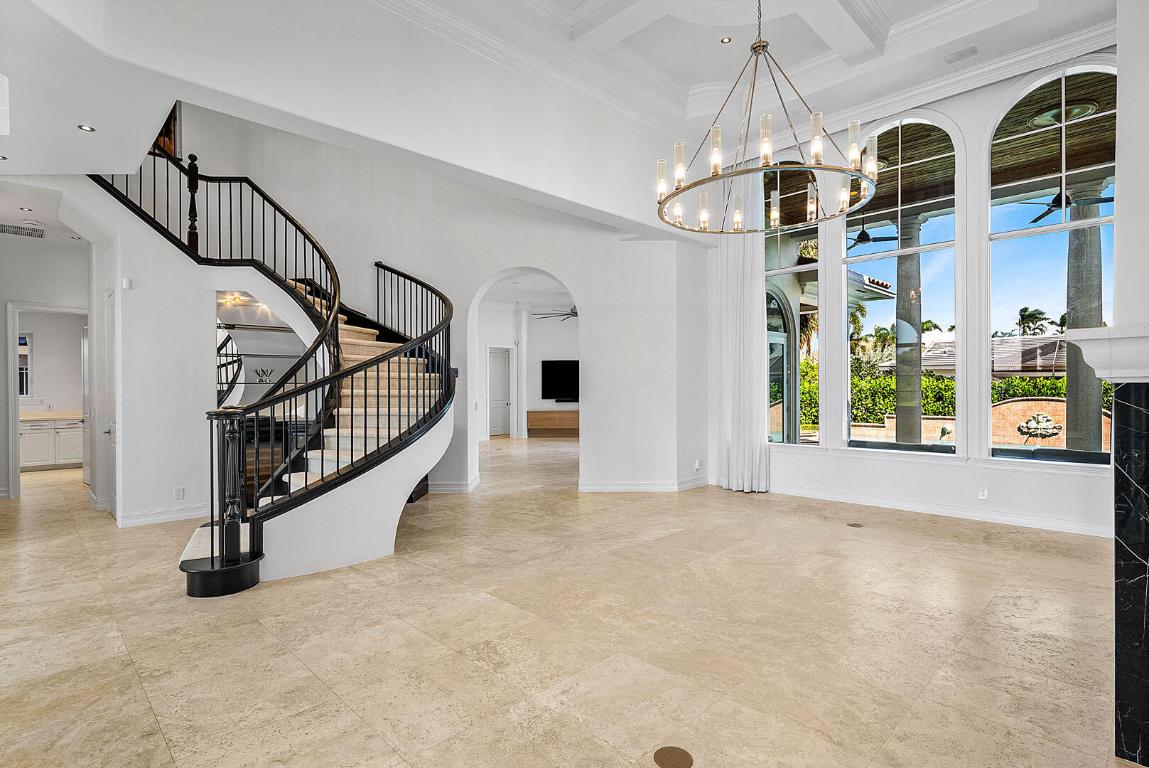 2124 W Maya Palm, Boca Raton FL 33432