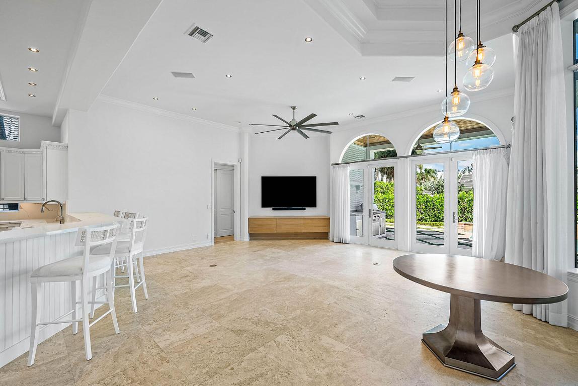 2124 W Maya Palm, Boca Raton FL 33432