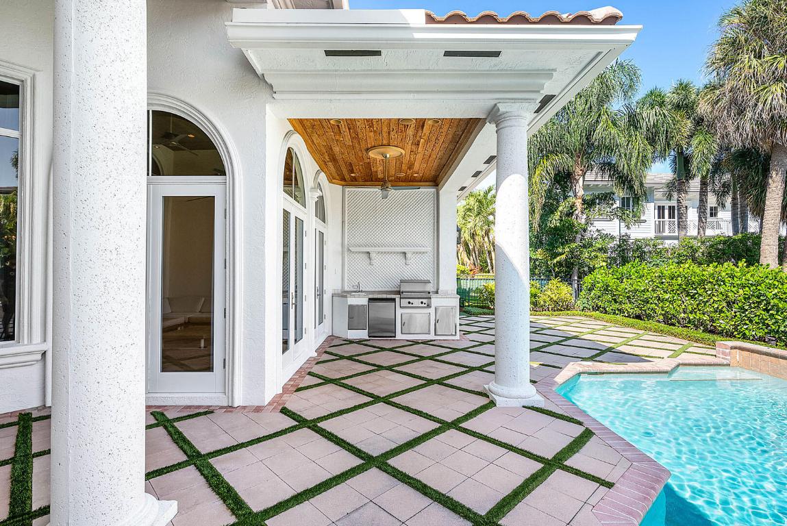 2124 W Maya Palm, Boca Raton FL 33432