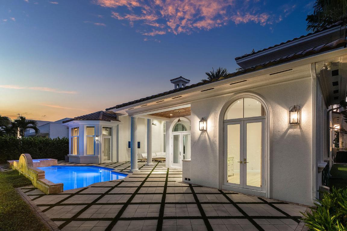 2124 W Maya Palm, Boca Raton FL 33432