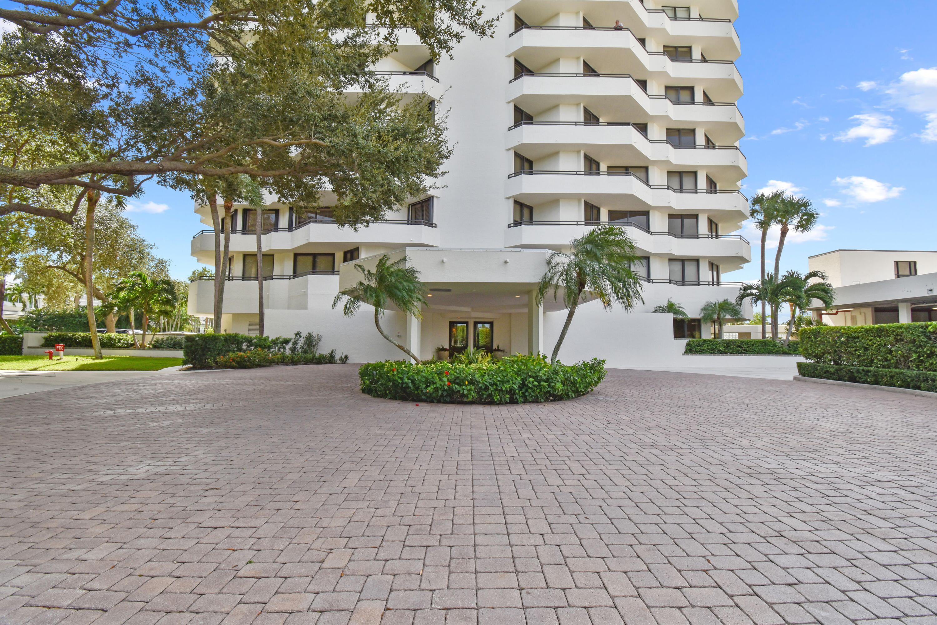 3322 Casseekey Island #302, Jupiter FL 33477