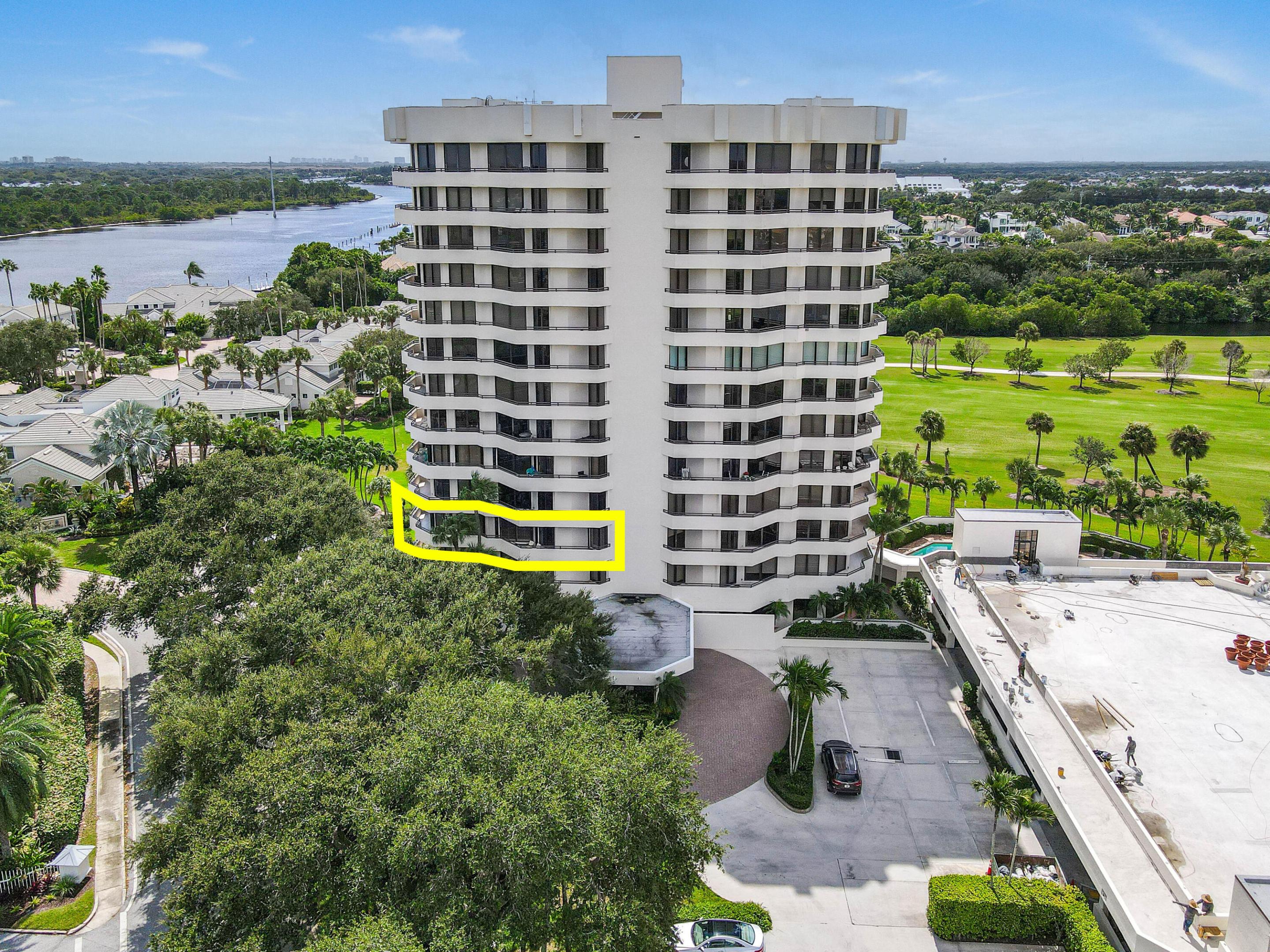 3322 Casseekey Island #302, Jupiter FL 33477