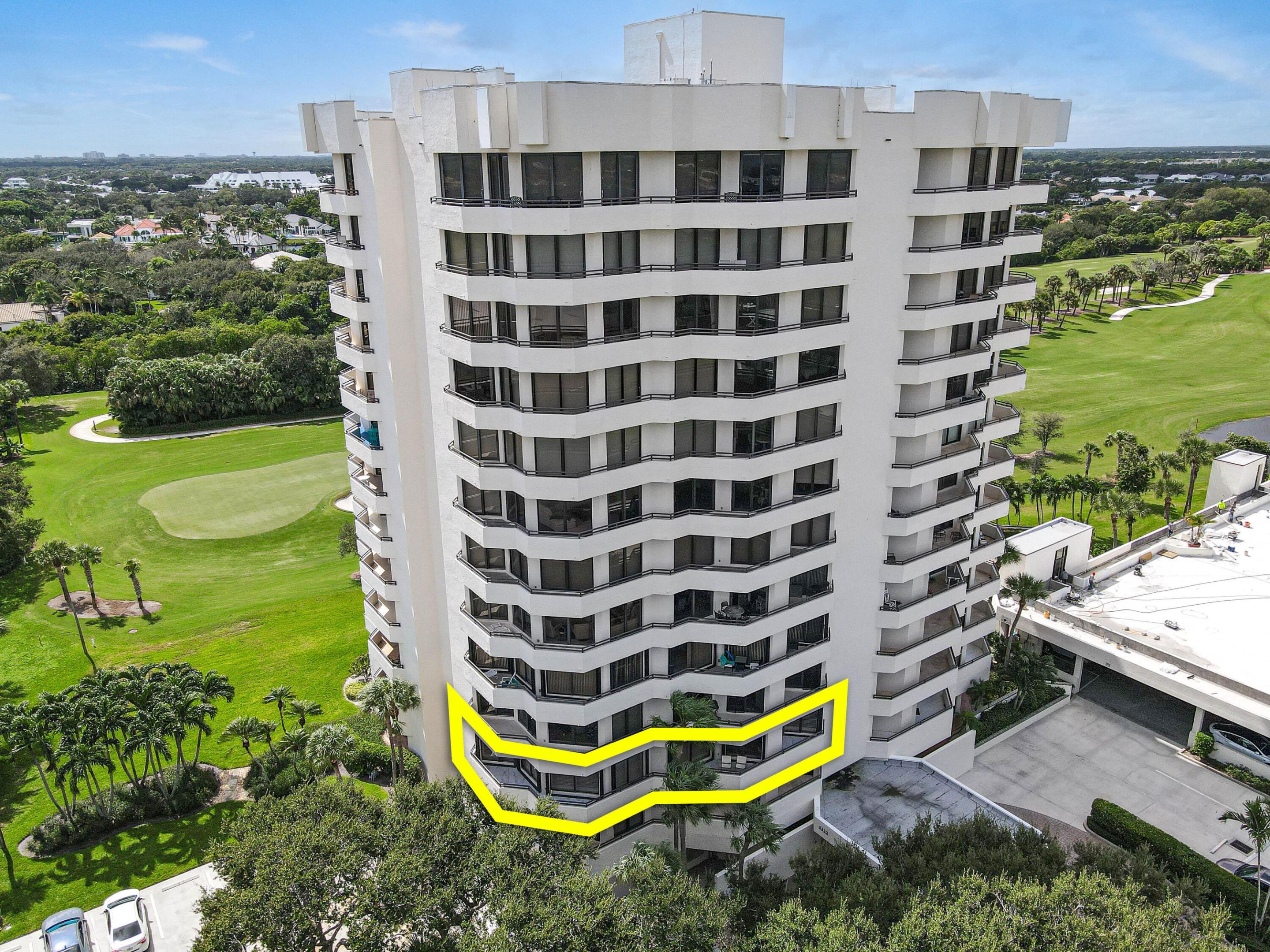 3322 Casseekey Island #302, Jupiter FL 33477