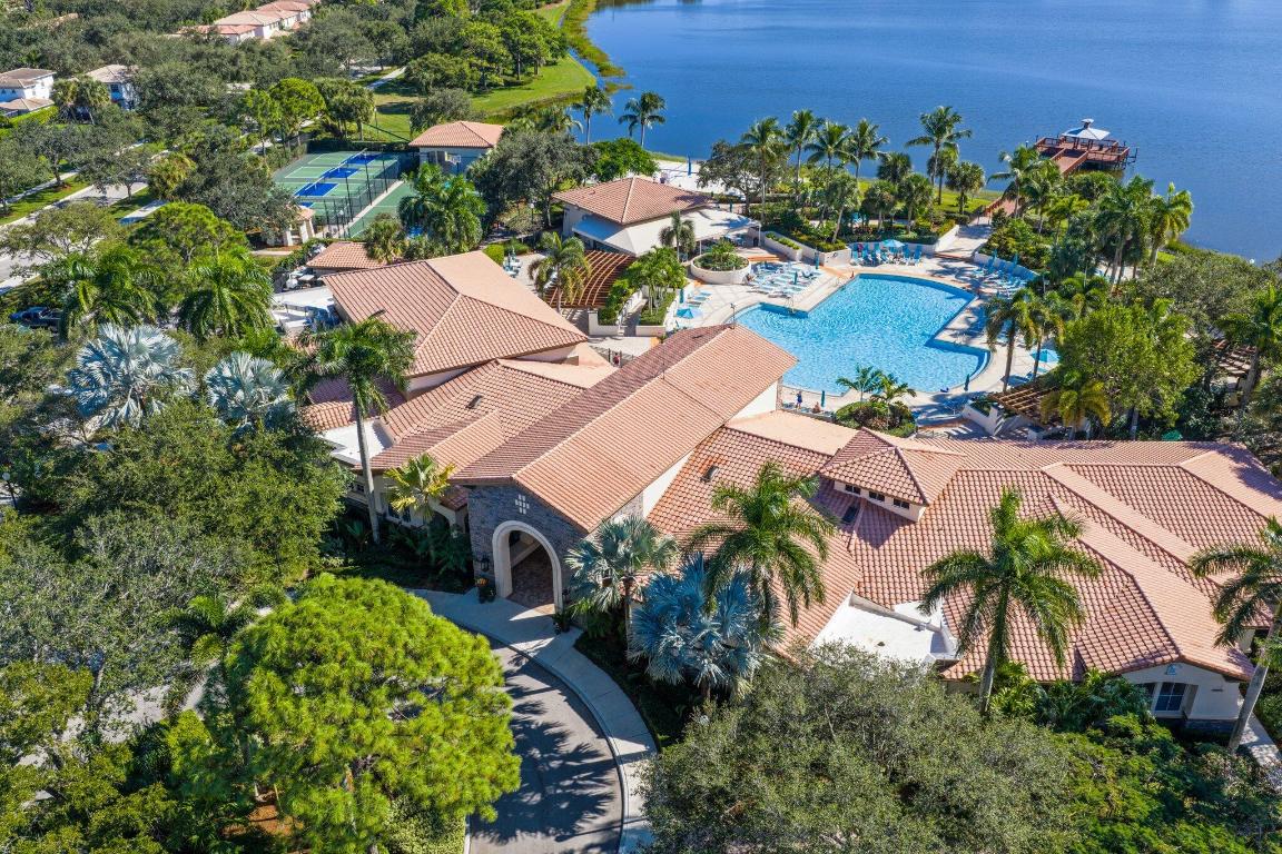 932 Mill Creek, Palm Beach Gardens FL 33410