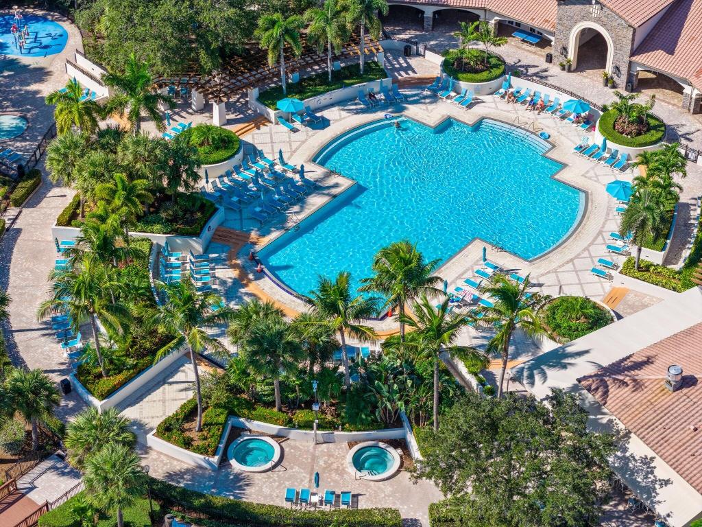 932 Mill Creek, Palm Beach Gardens FL 33410
