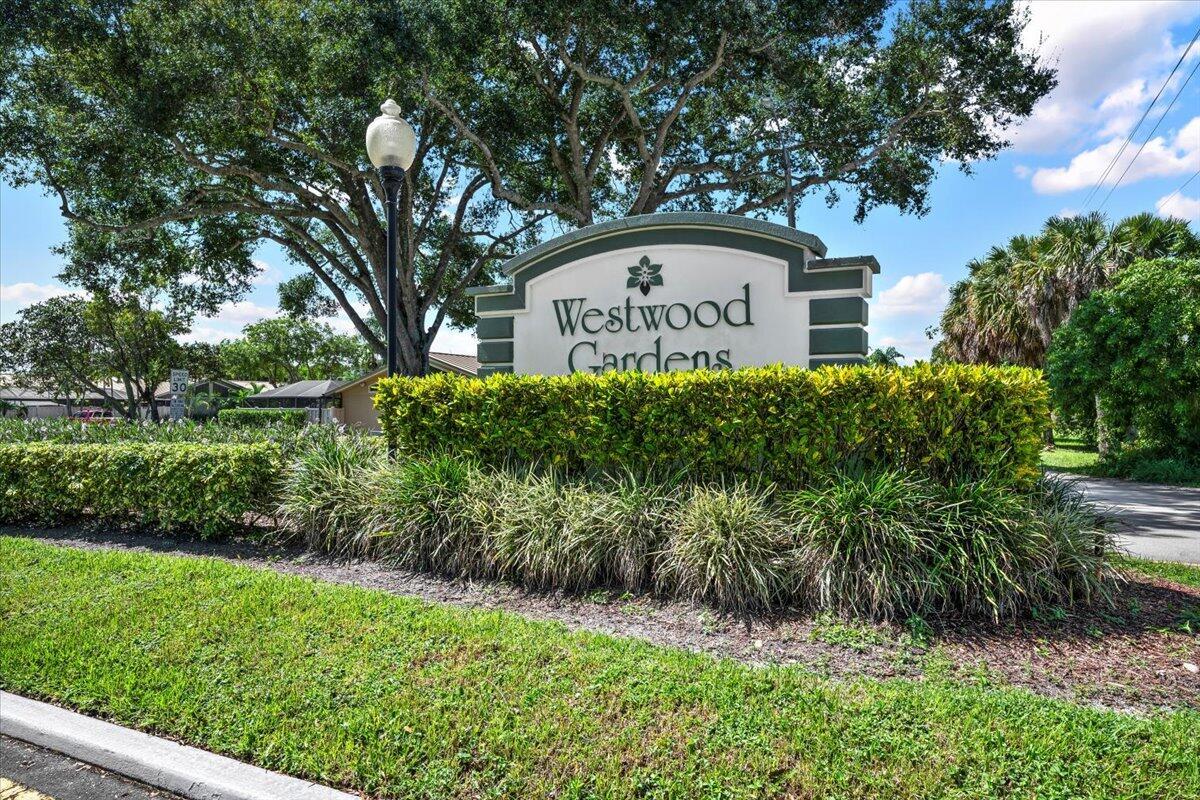 5943 Golden Eagle Circle, Palm Beach Gardens FL 33418