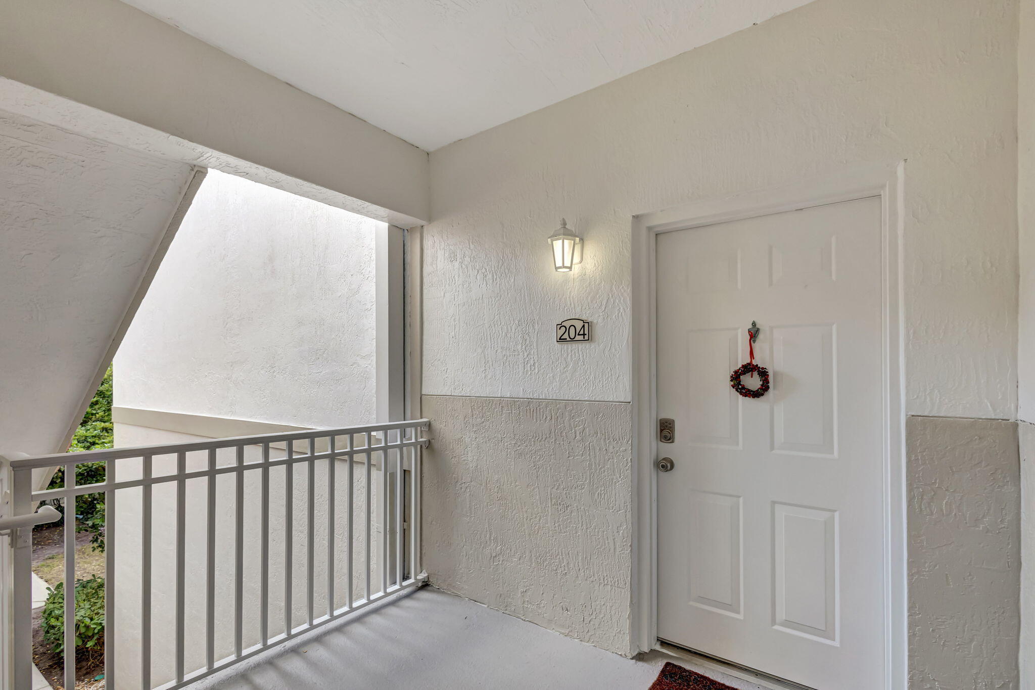 11023 Legacy #204, Palm Beach Gardens FL 33410