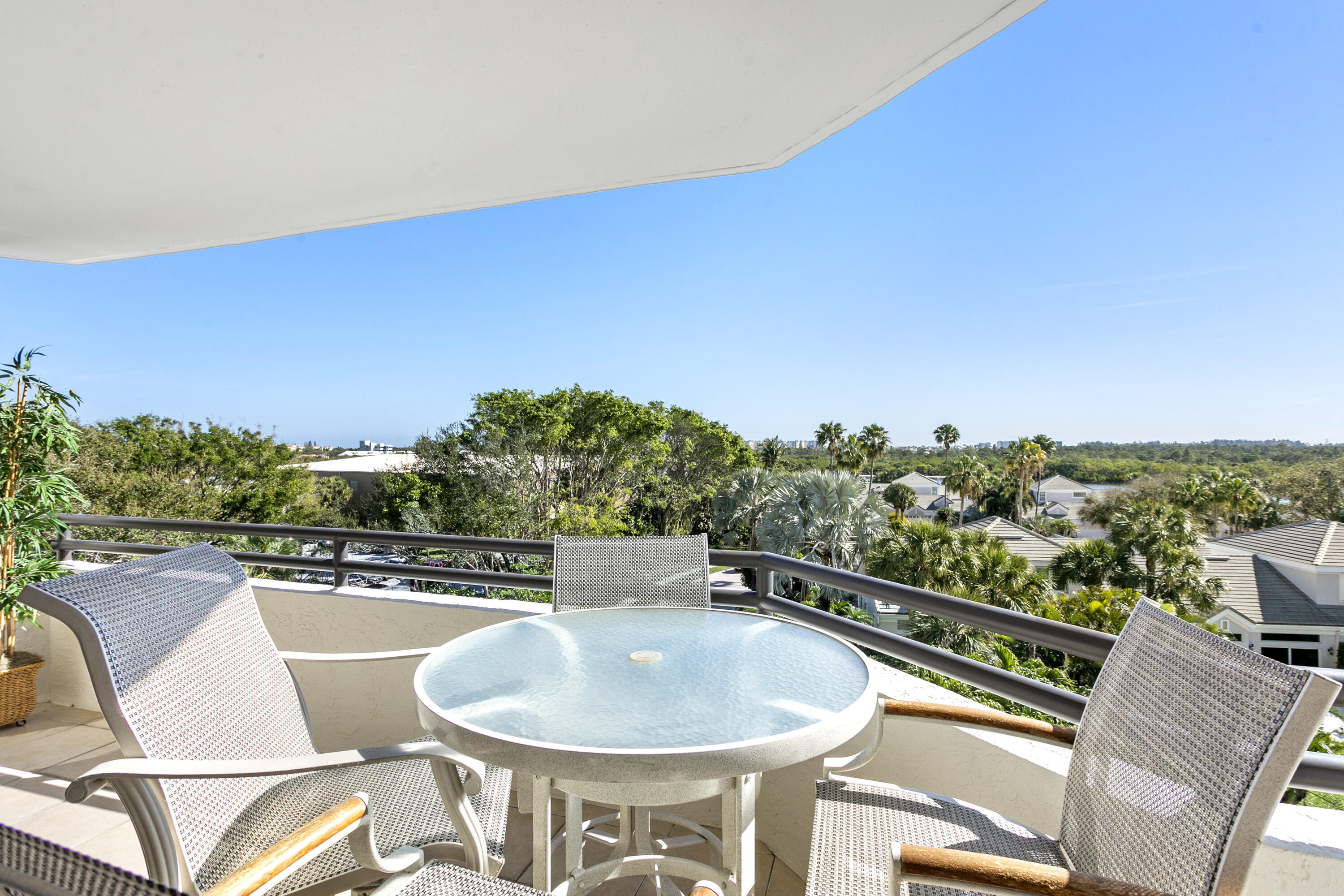3322 Casseekey Island #504, Jupiter FL 33477