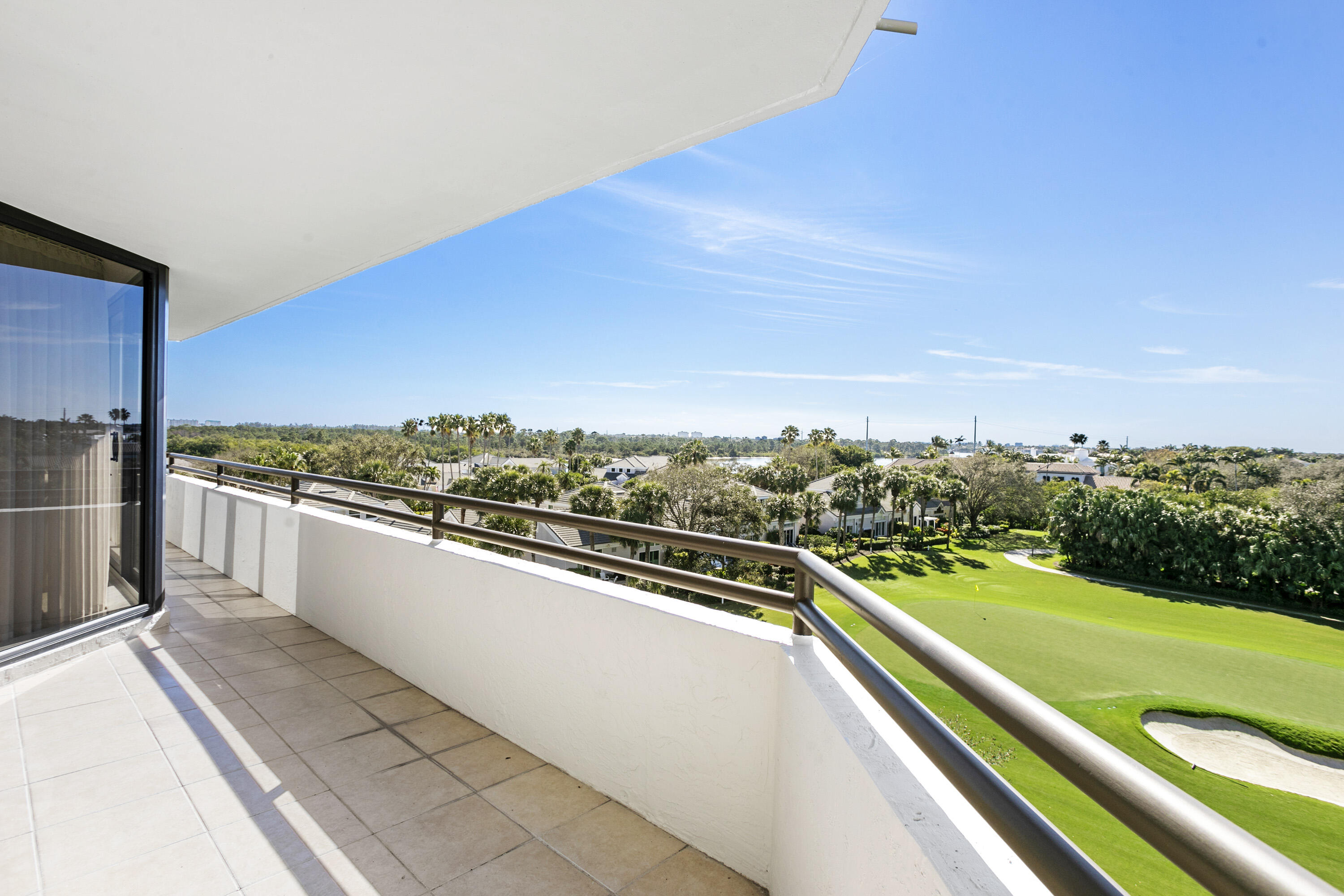 3322 Casseekey Island #504, Jupiter FL 33477