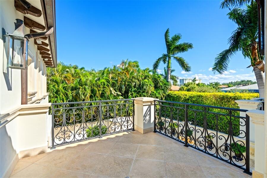 1033 Seasage, Delray Beach FL 33483