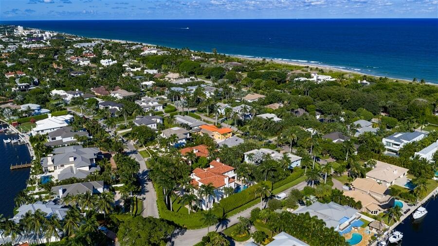 1033 Seasage, Delray Beach FL 33483