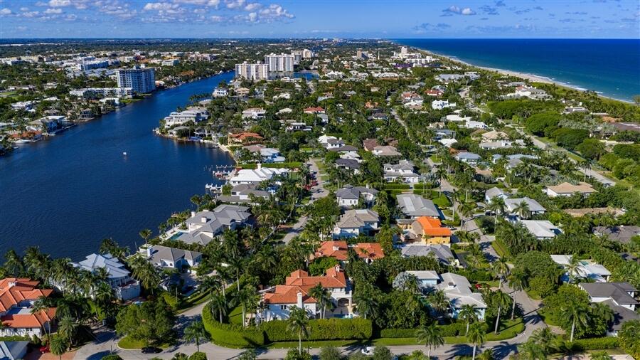 1033 Seasage, Delray Beach FL 33483