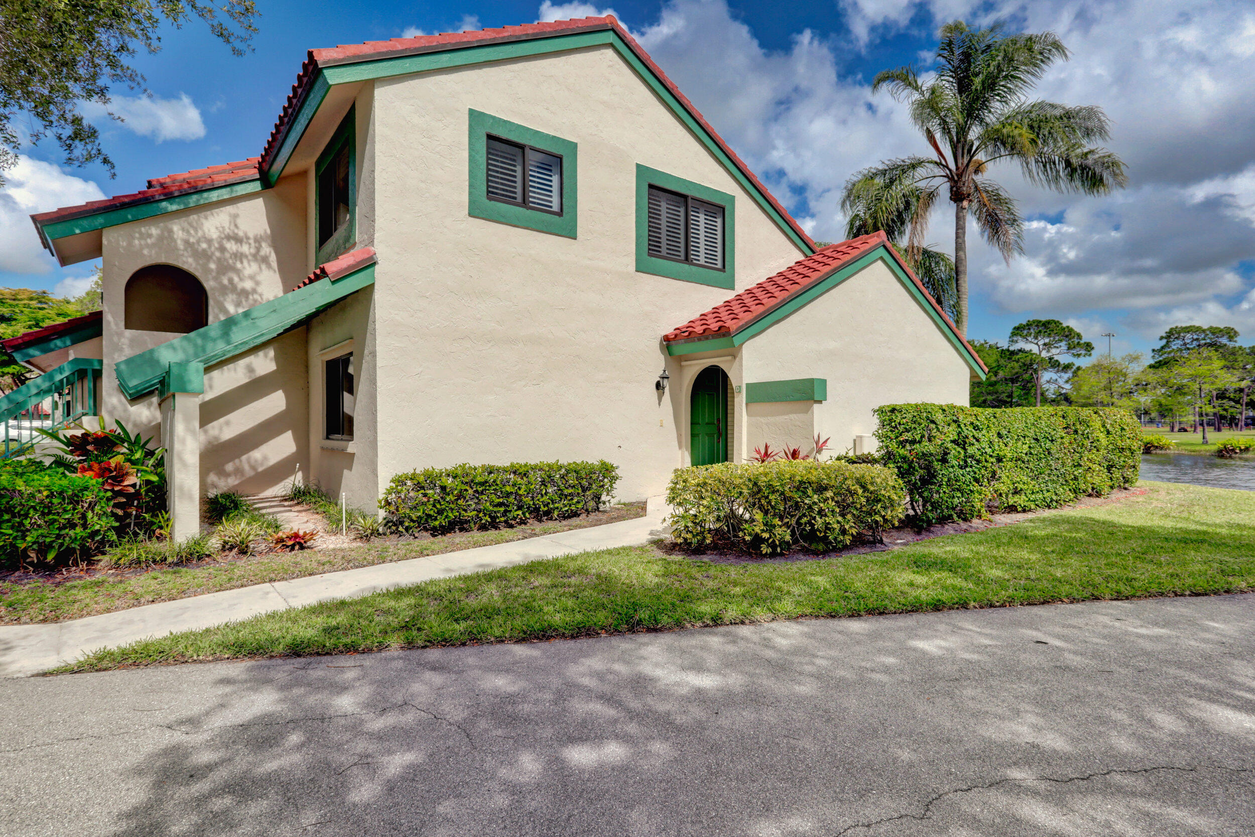 6 Lexington #D, Palm Beach Gardens FL 33418