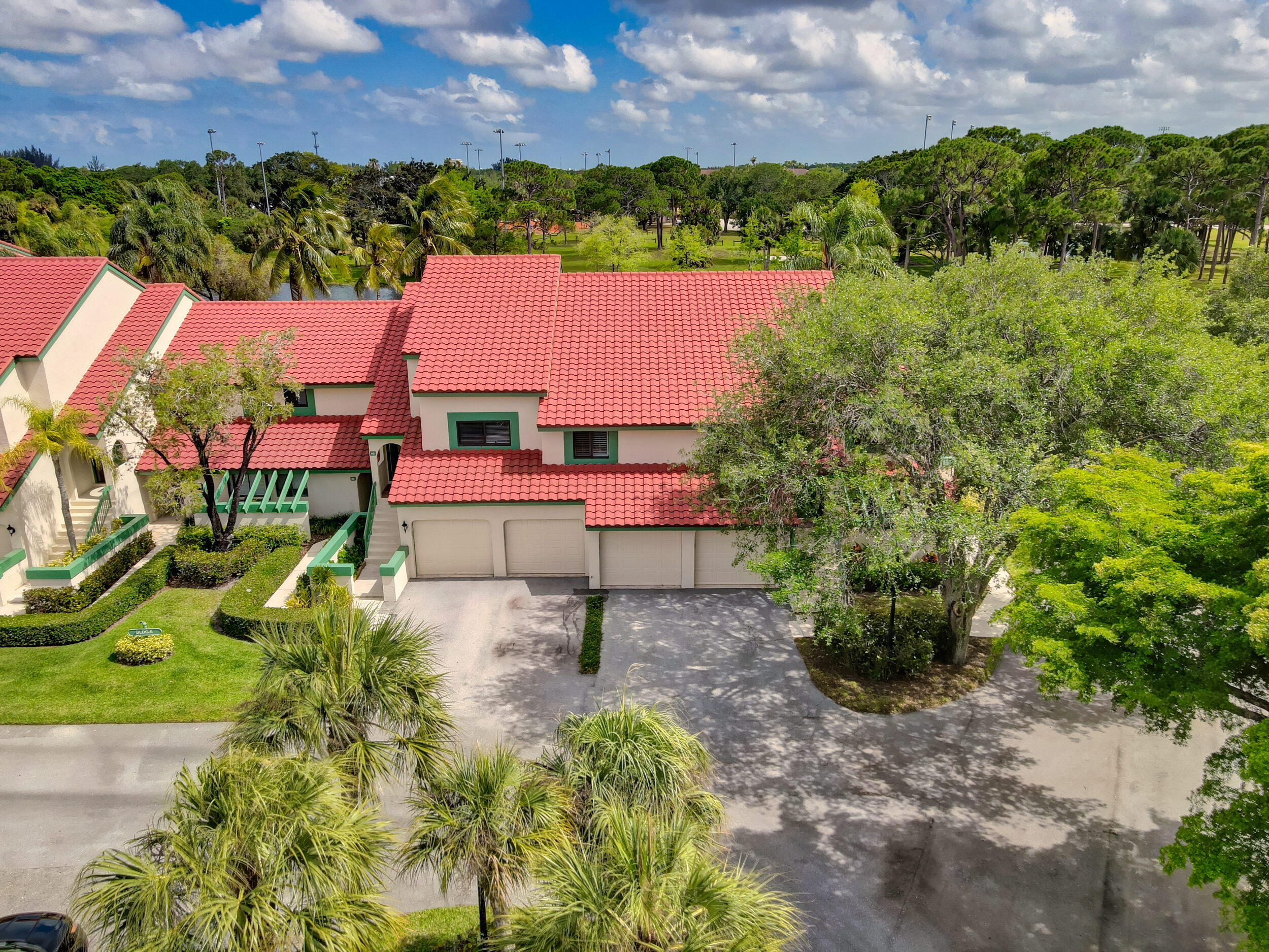 6 Lexington #D, Palm Beach Gardens FL 33418