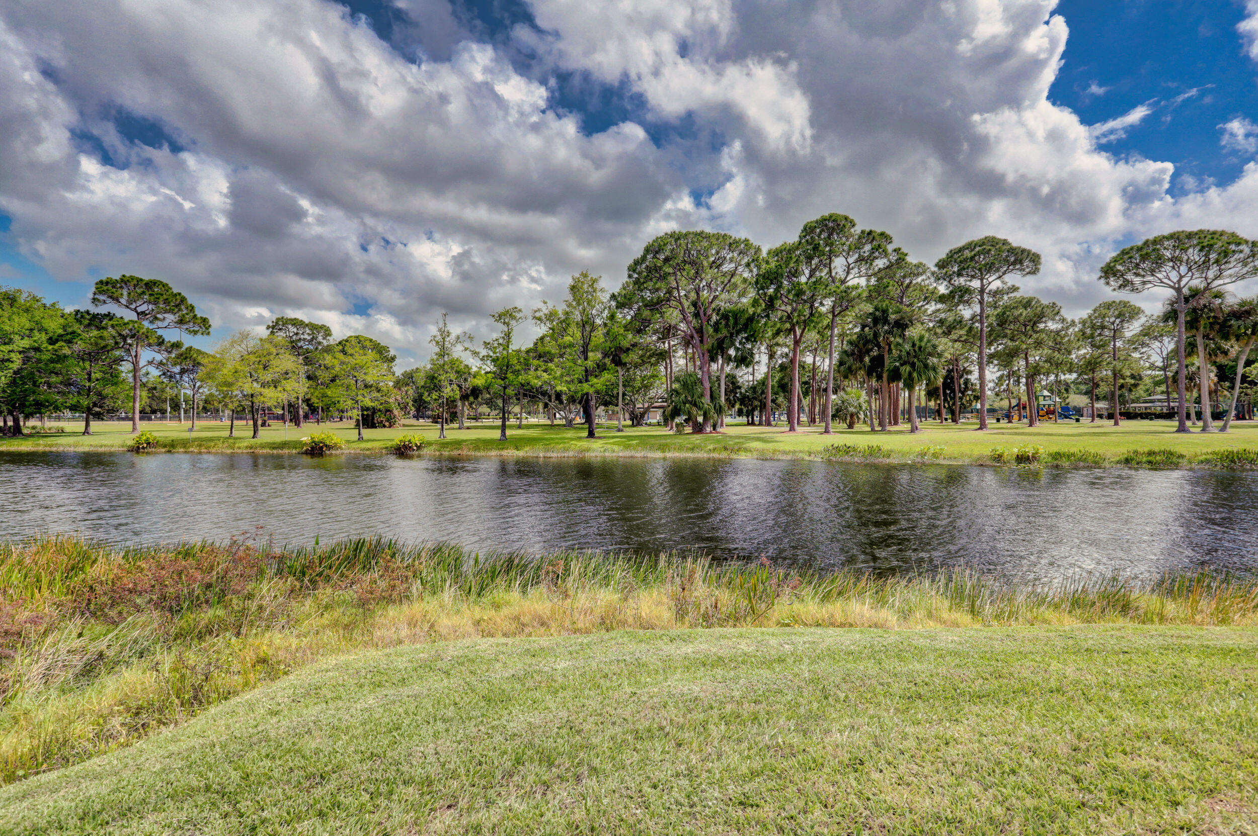 6 Lexington #D, Palm Beach Gardens FL 33418