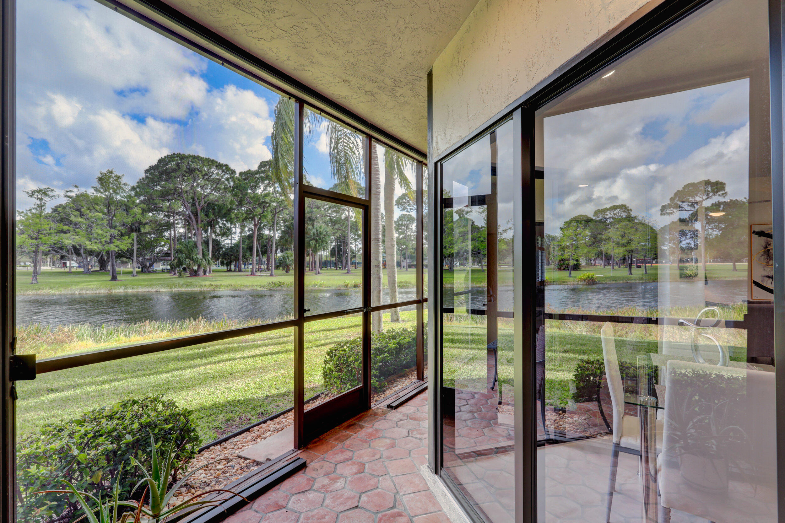 6 Lexington #D, Palm Beach Gardens FL 33418