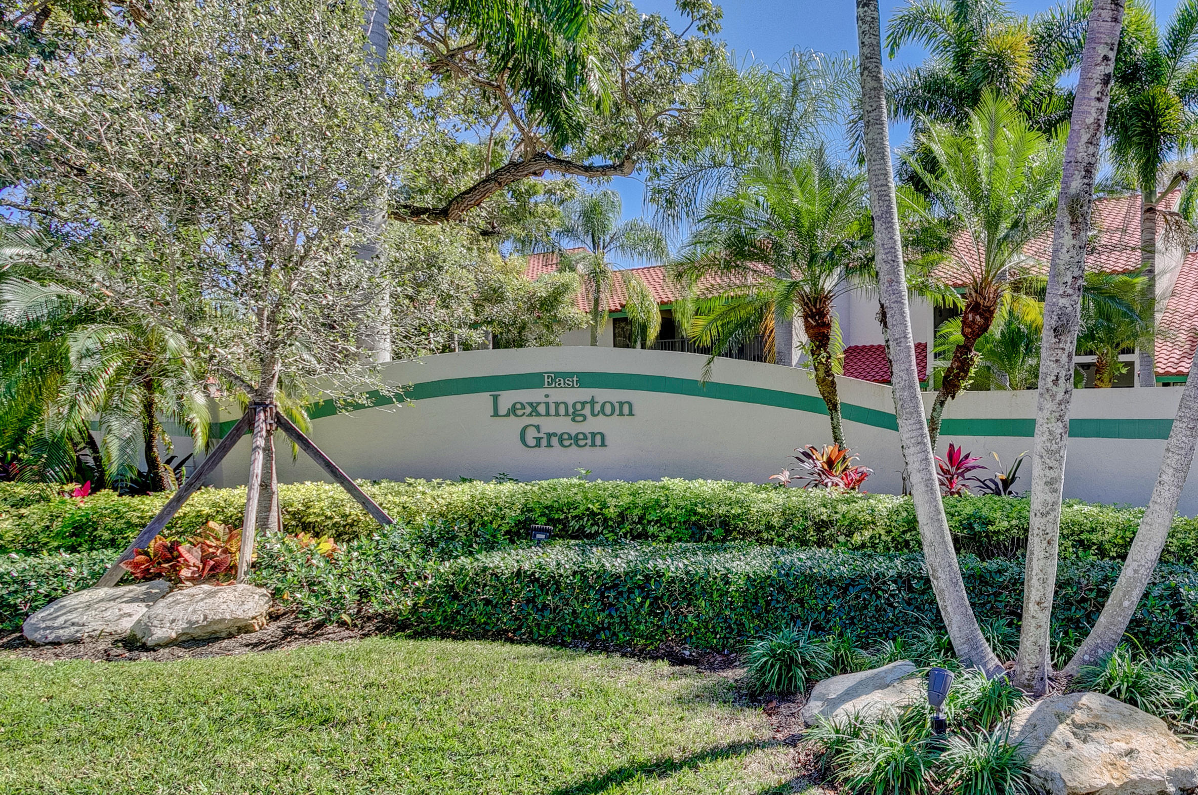 6 Lexington #D, Palm Beach Gardens FL 33418