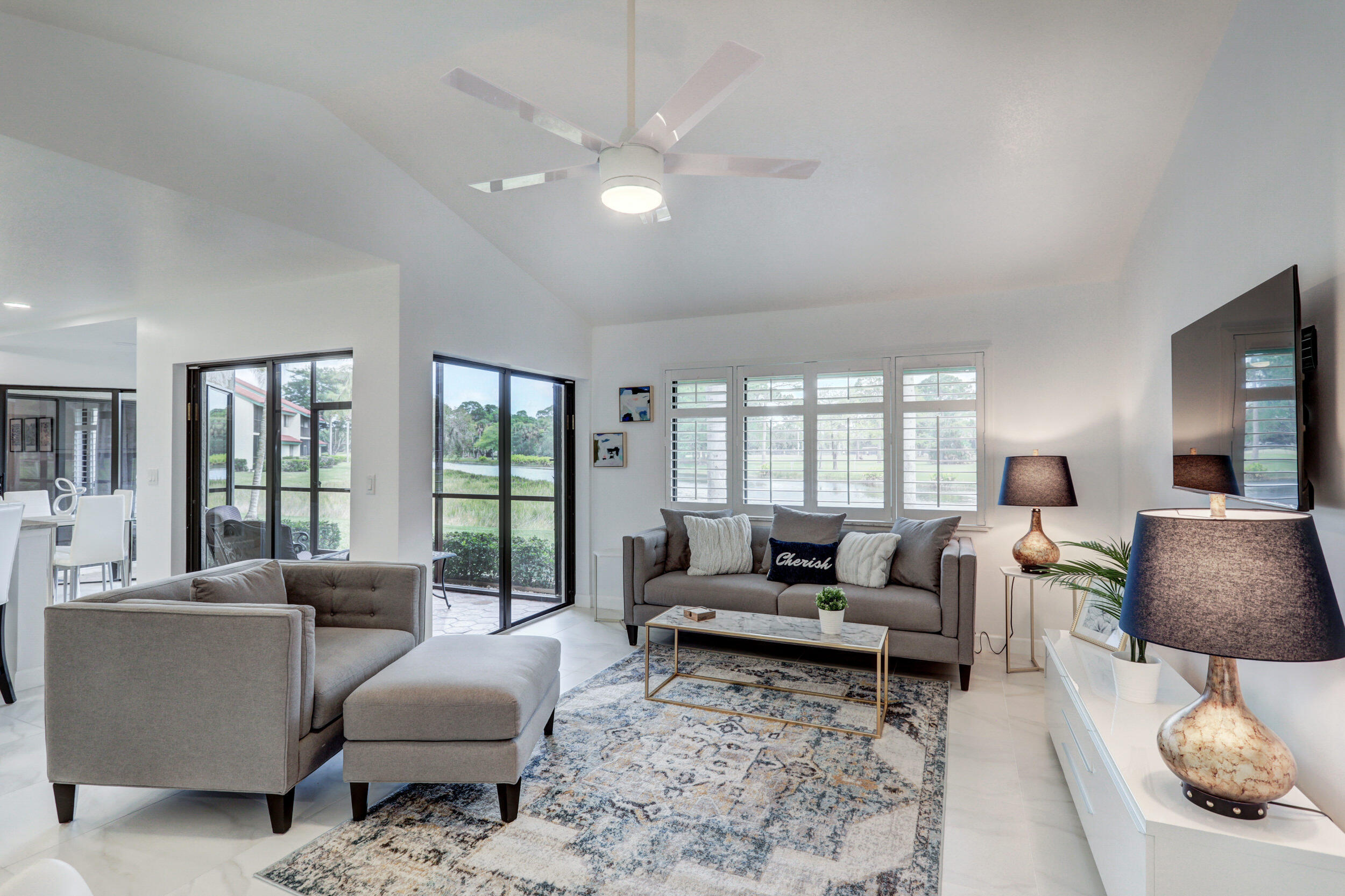 6 Lexington #D, Palm Beach Gardens FL 33418