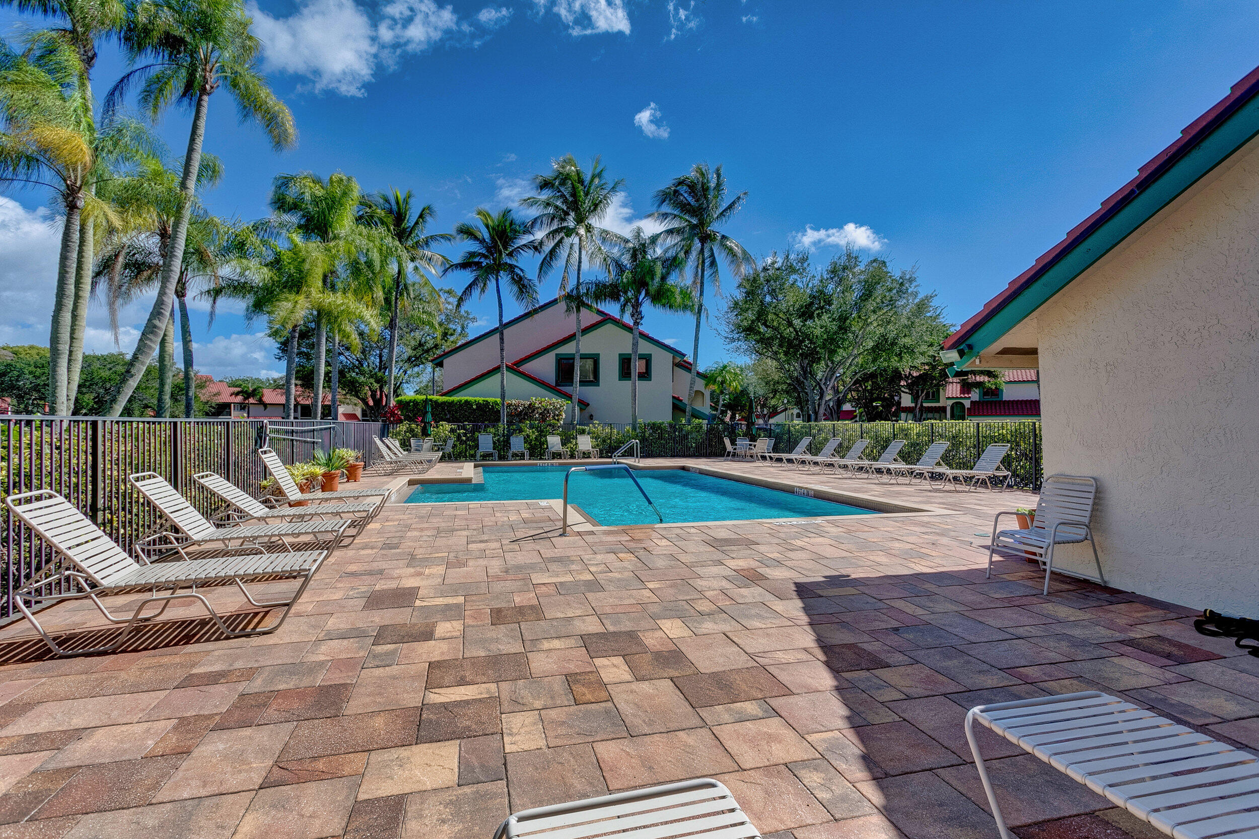 6 Lexington #D, Palm Beach Gardens FL 33418