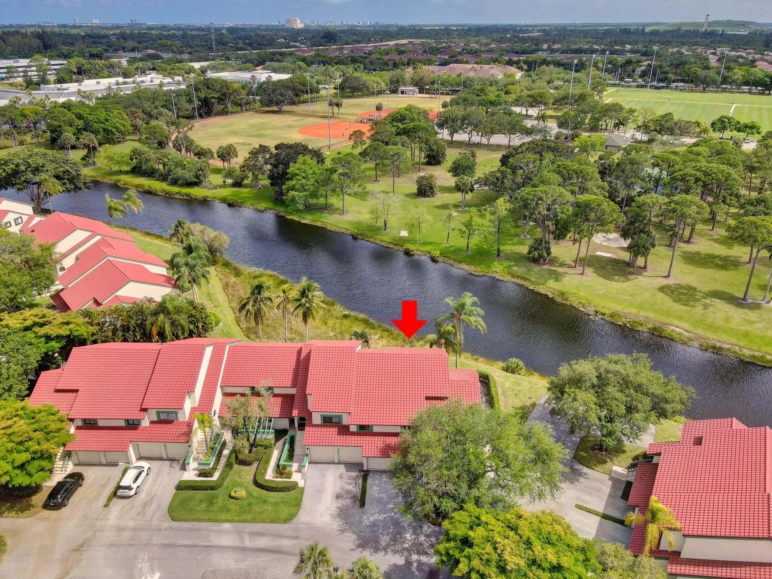 6 Lexington #D, Palm Beach Gardens FL 33418
