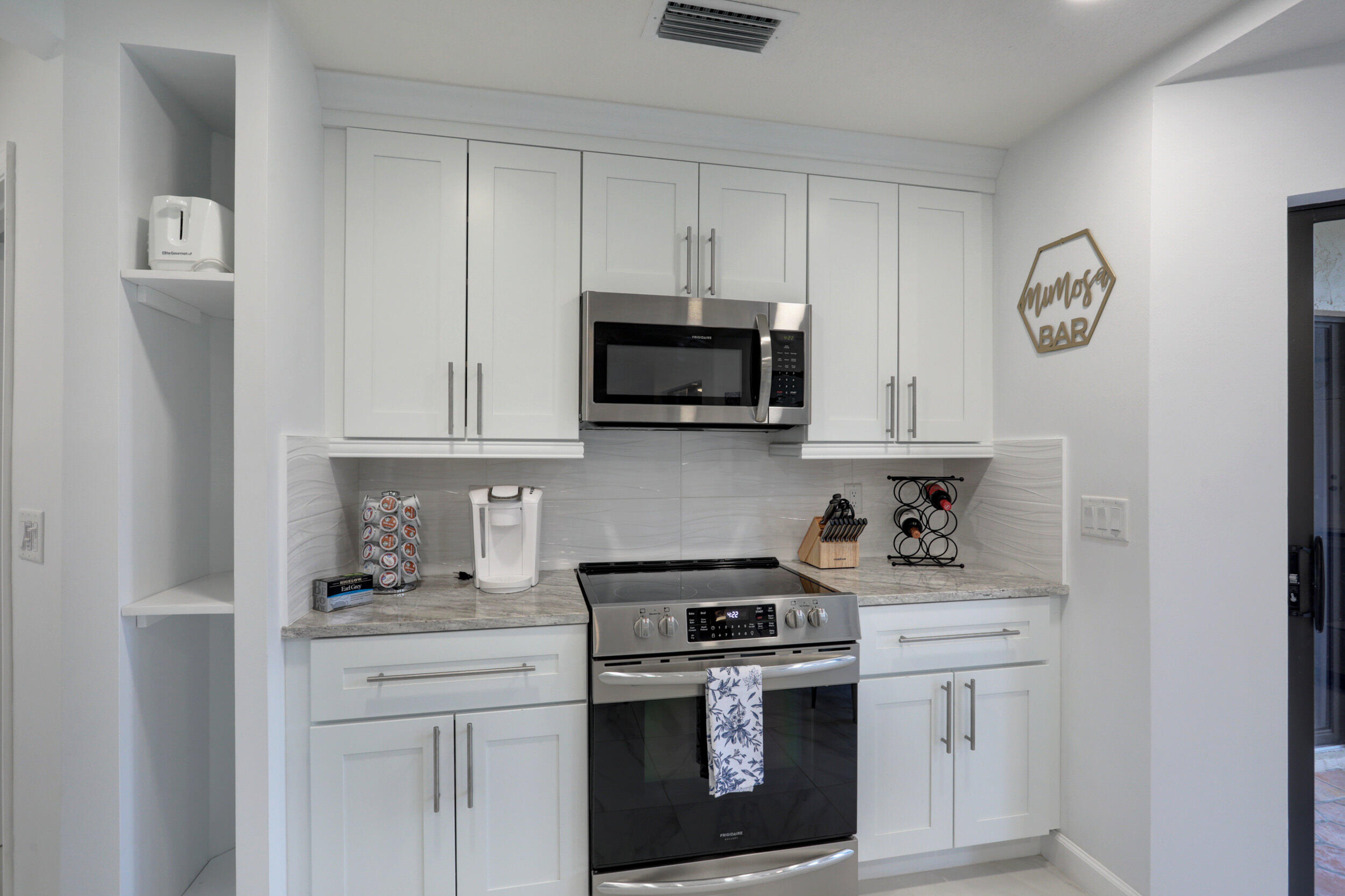 6 Lexington #D, Palm Beach Gardens FL 33418