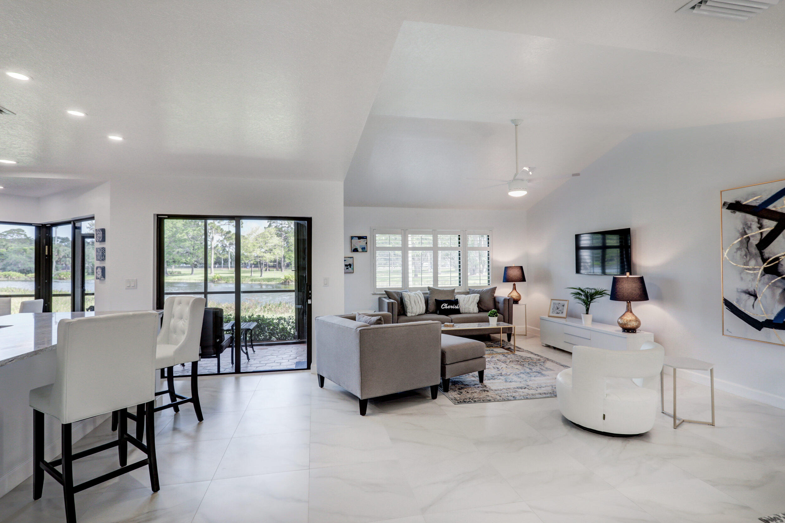 6 Lexington #D, Palm Beach Gardens FL 33418