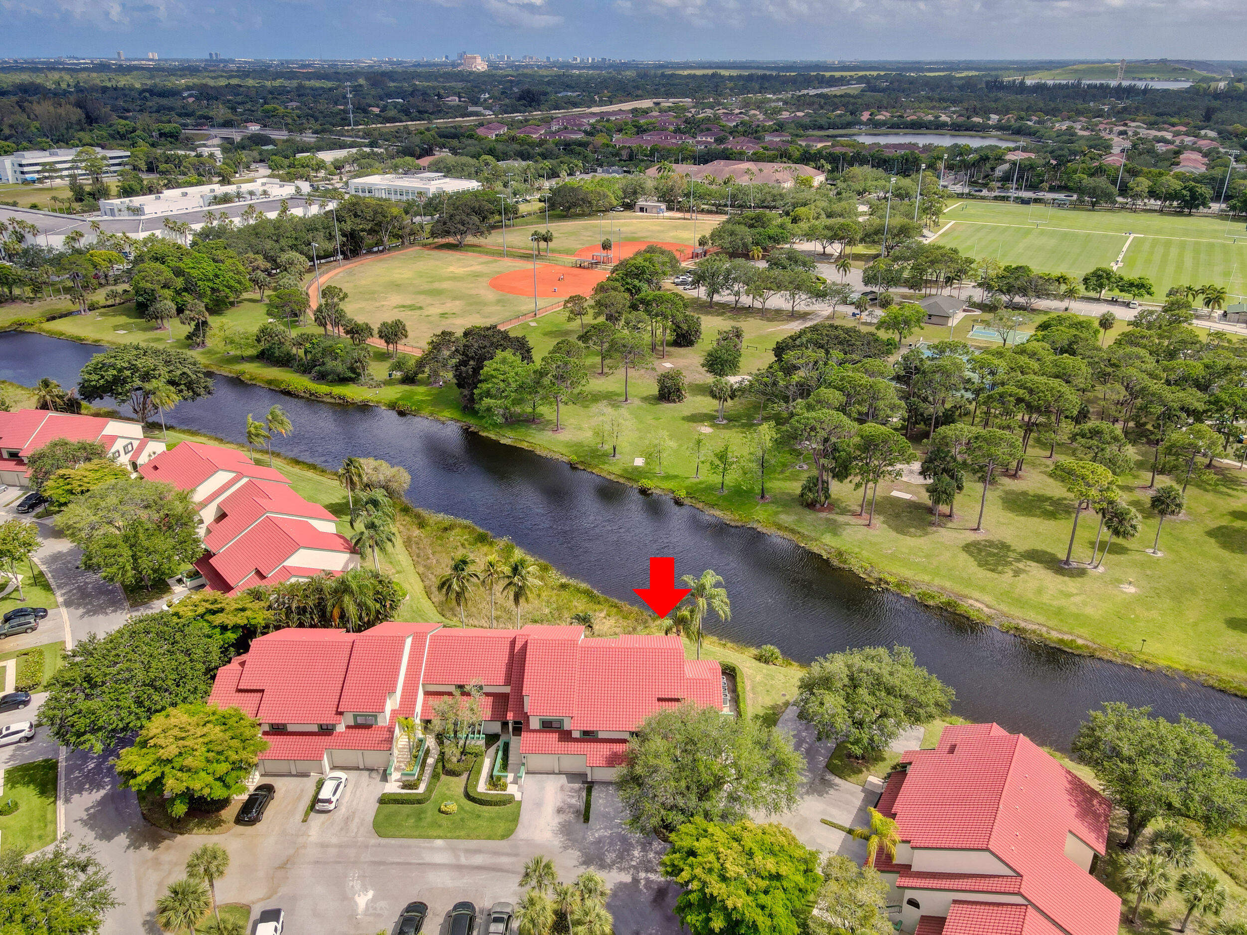 6 Lexington #D, Palm Beach Gardens FL 33418