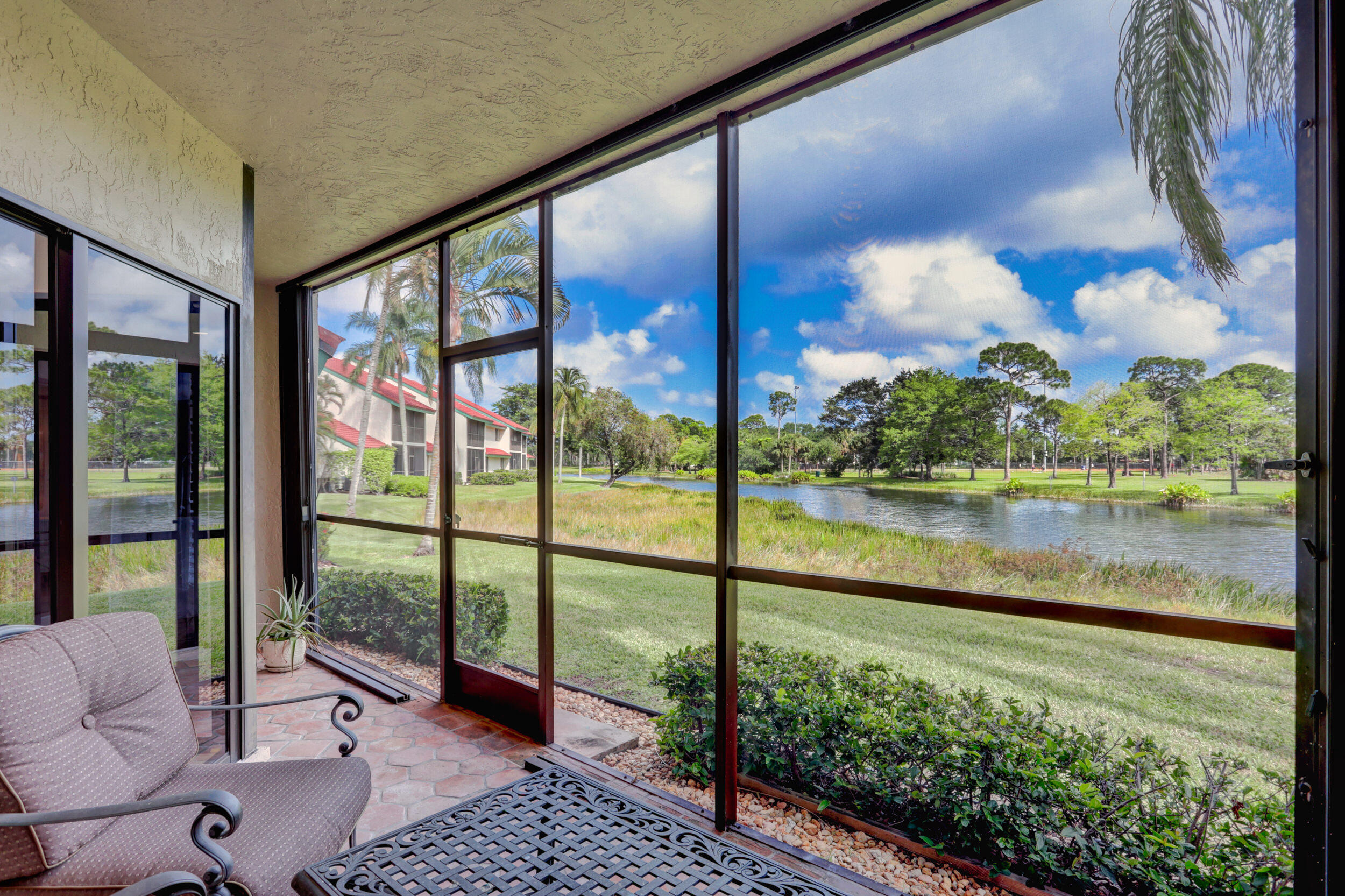 6 Lexington #D, Palm Beach Gardens FL 33418