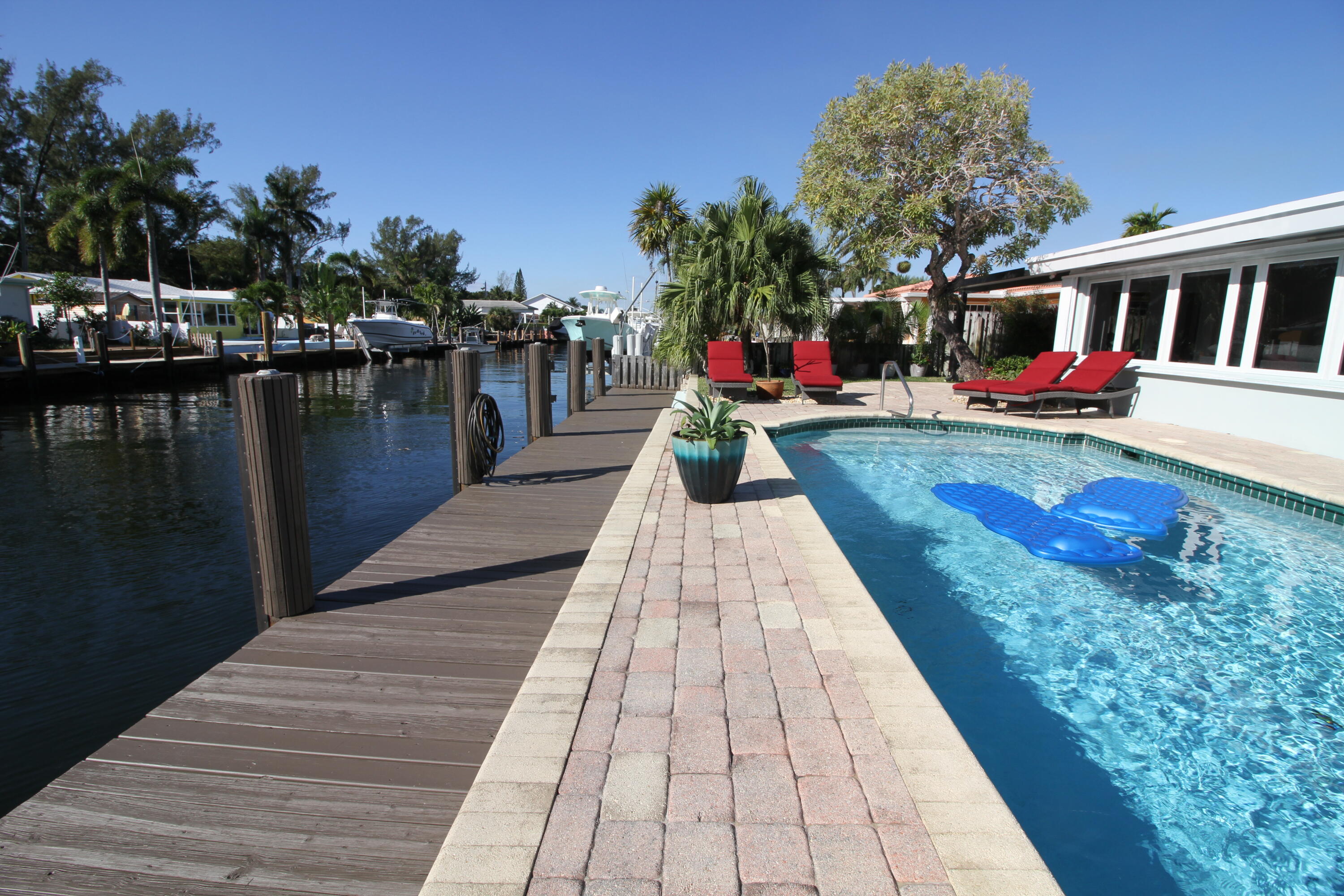 2548 SE 14th #2548 Se 14th St, Pompano Beach FL 33062