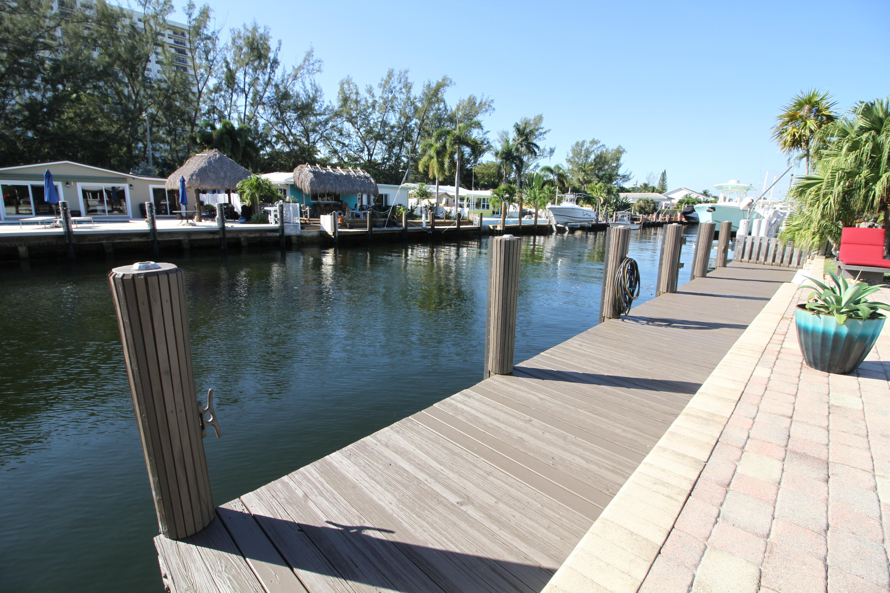 2548 SE 14th #2548 Se 14th St, Pompano Beach FL 33062