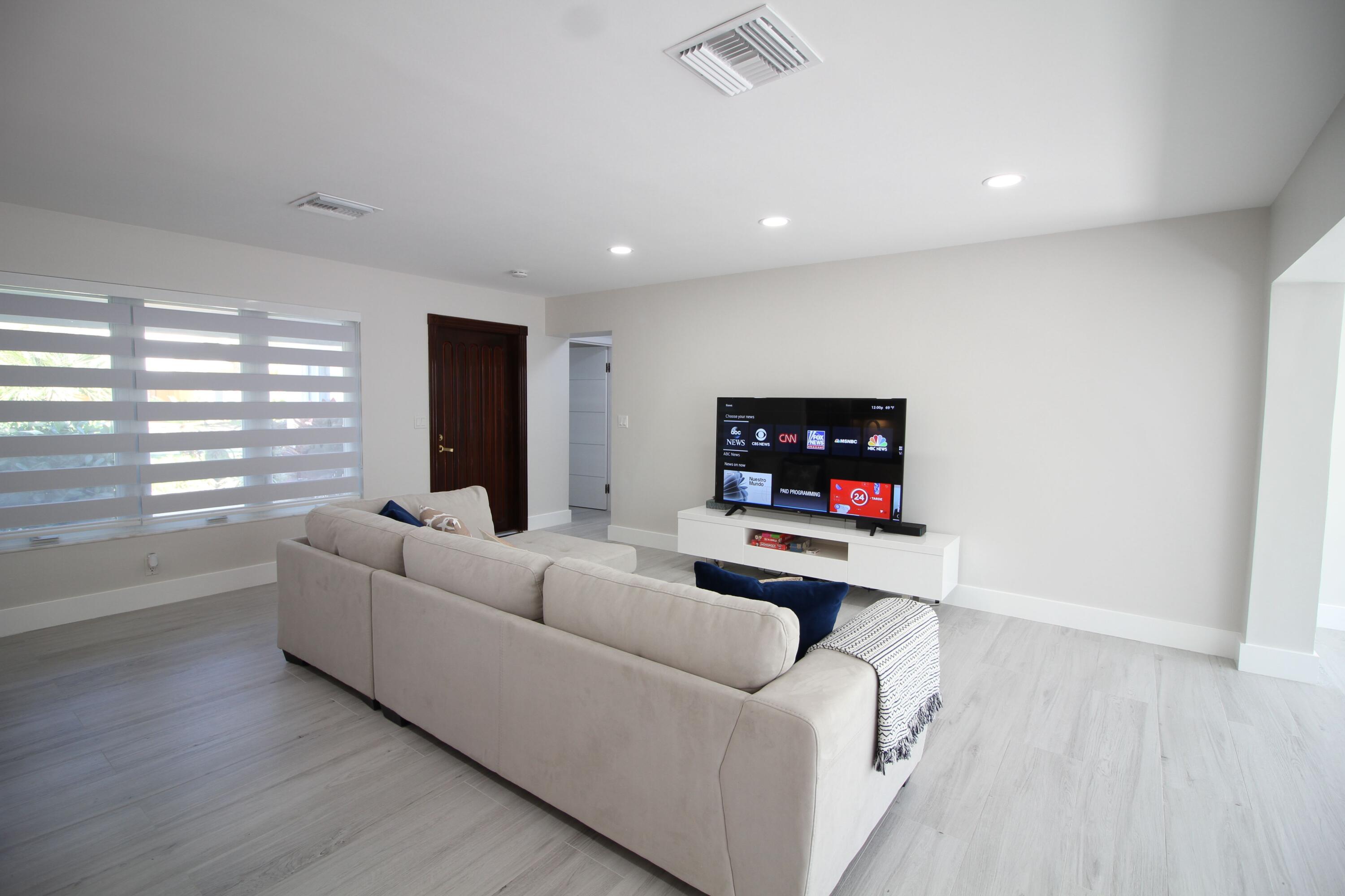 2548 SE 14th #2548 Se 14th St, Pompano Beach FL 33062