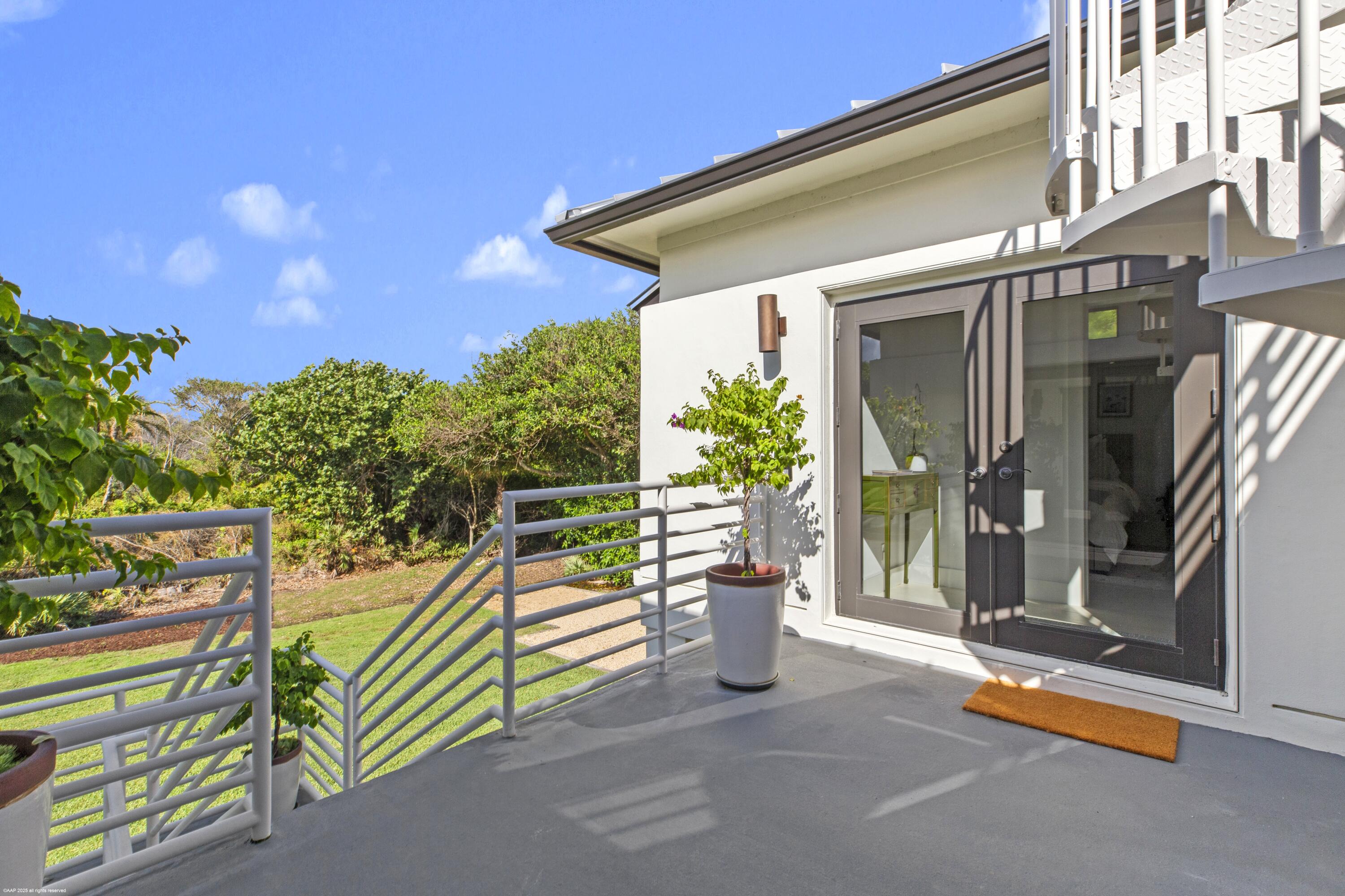 116 N Beach, Jupiter Island FL 33455