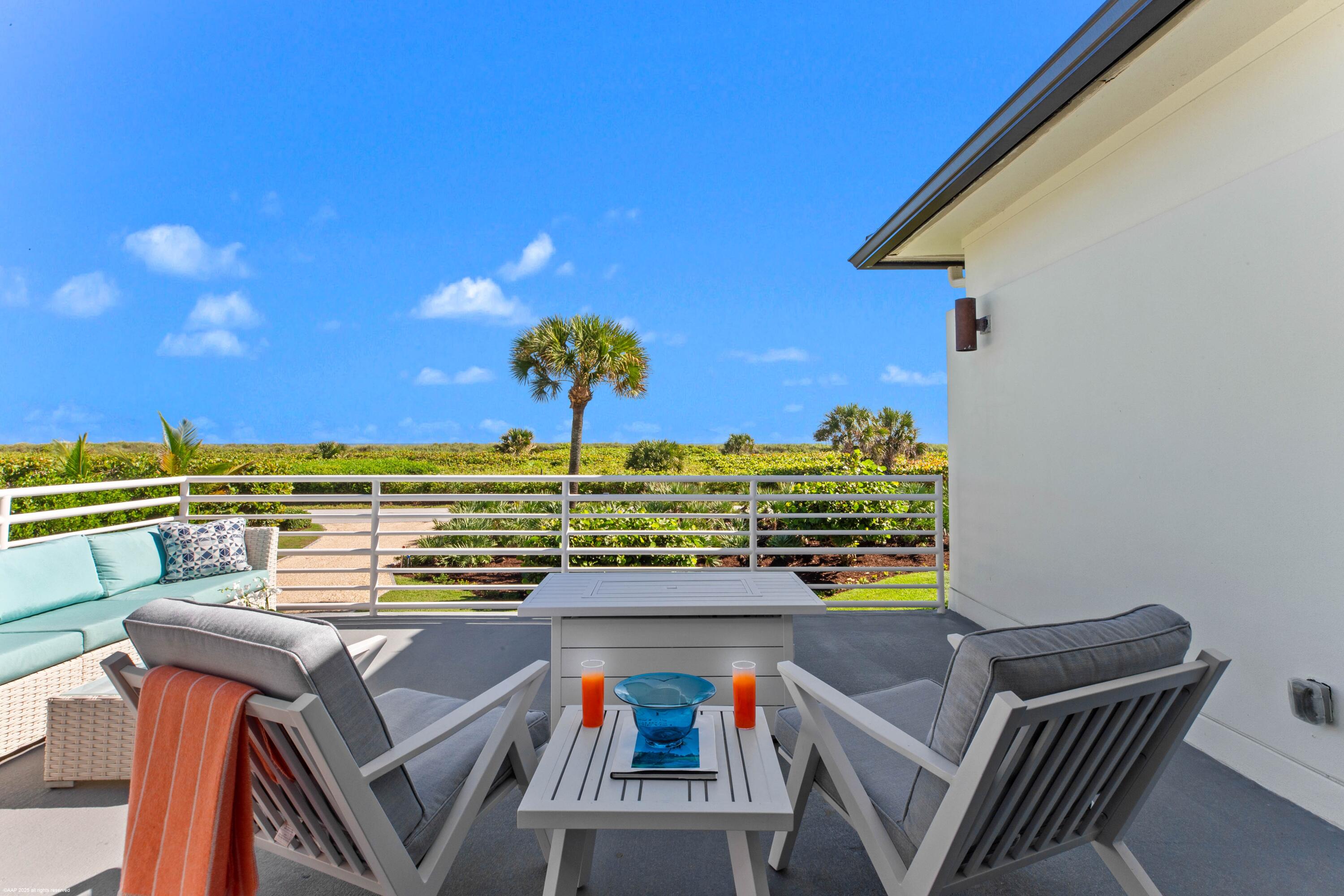 116 N Beach, Jupiter Island FL 33455