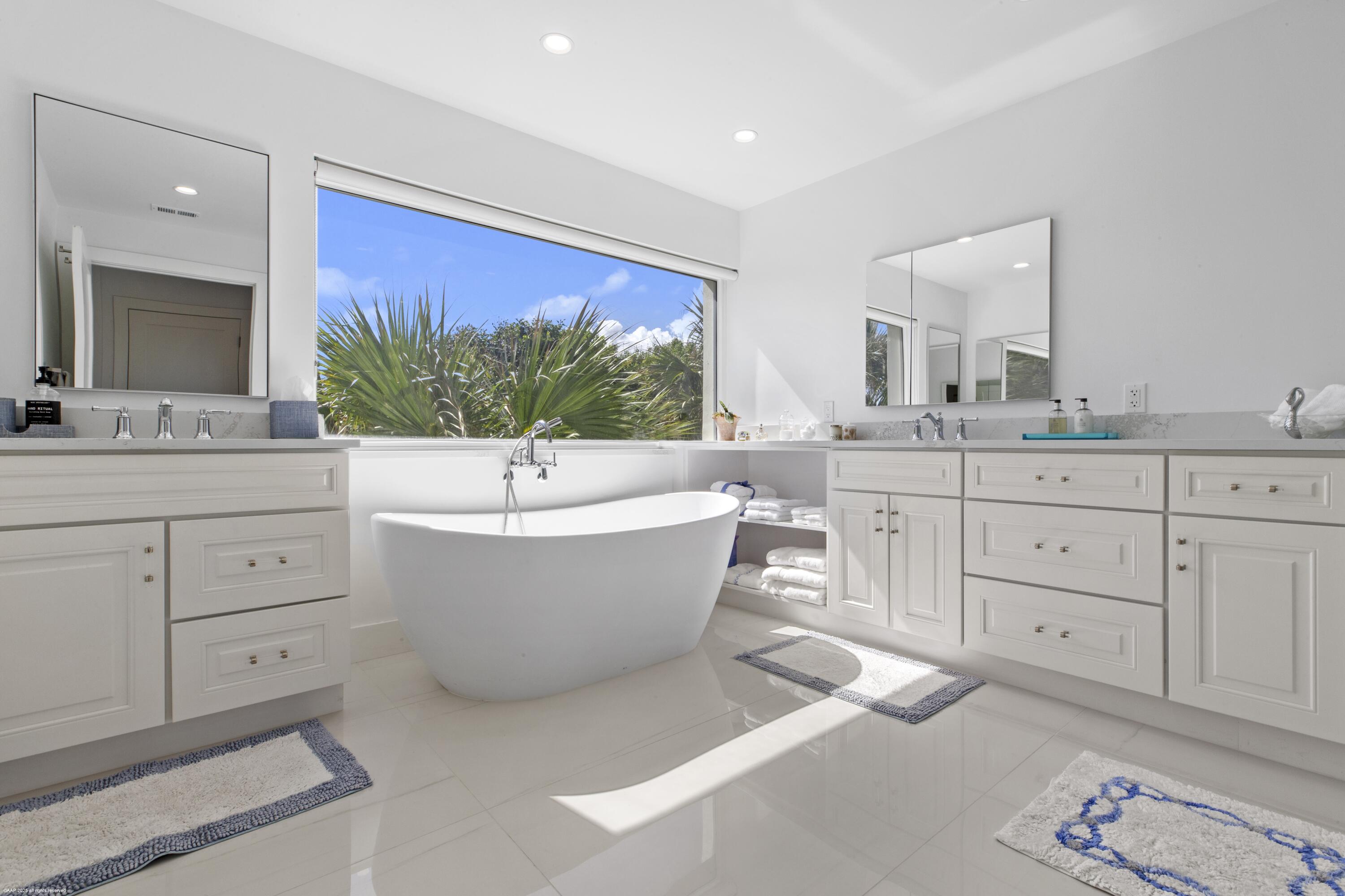 116 N Beach, Jupiter Island FL 33455